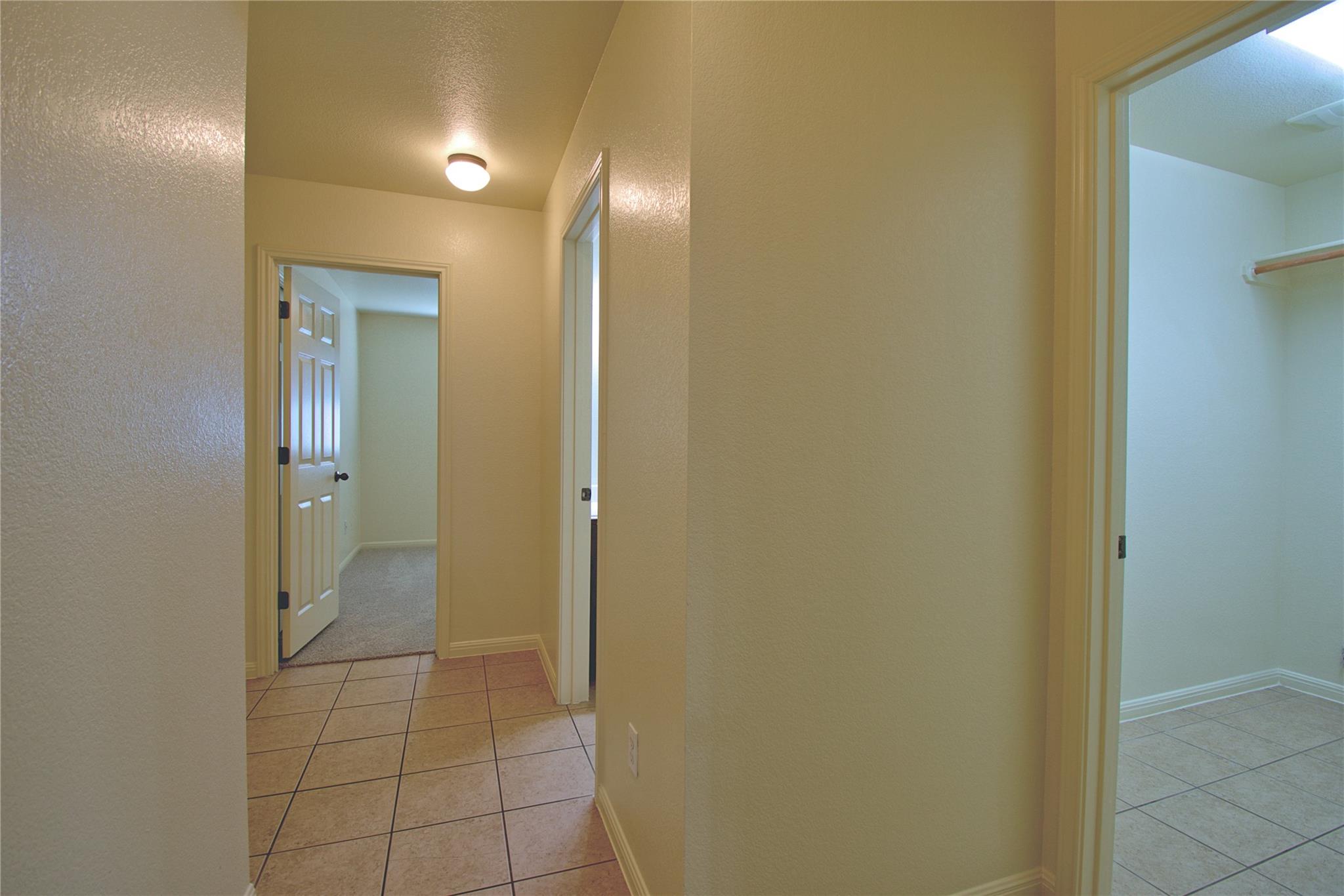 7749 Squirrel Hollow Dr, Georgetown, TX 78628