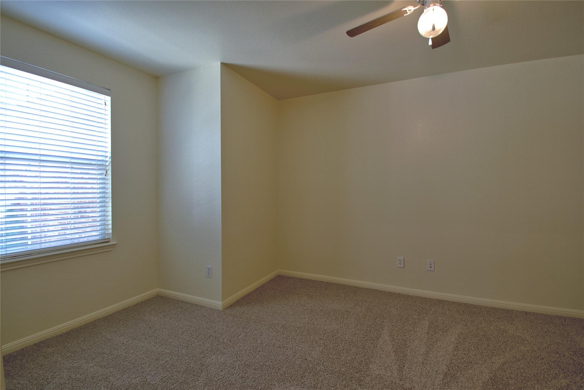 7749 Squirrel Hollow Dr, Georgetown, TX 78628