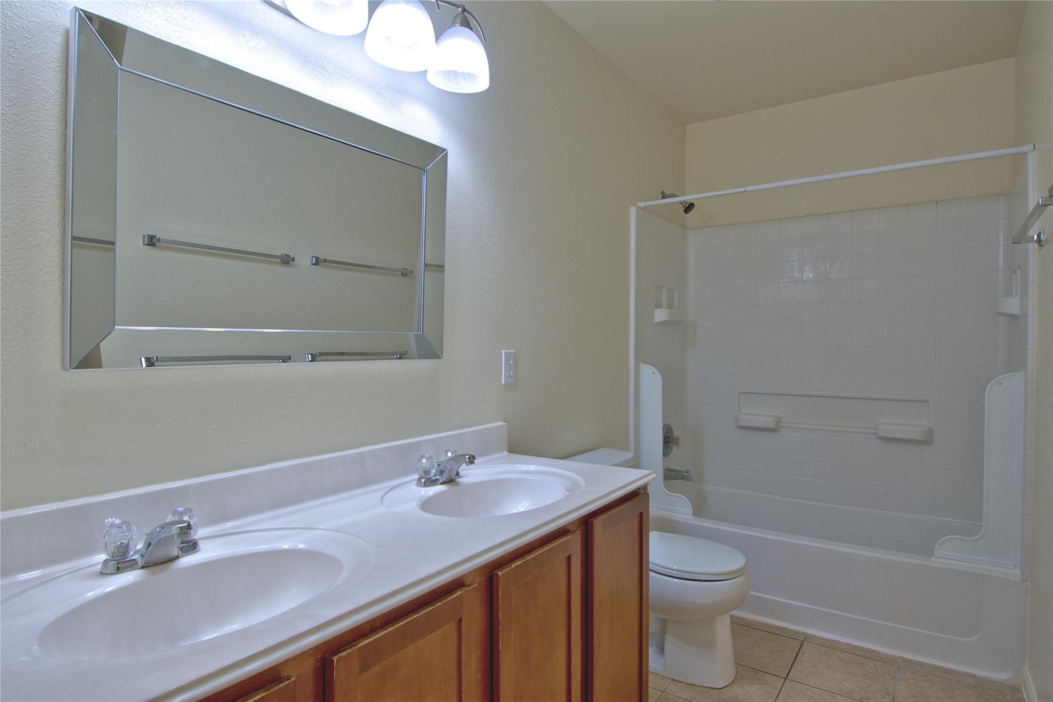 7749 Squirrel Hollow Dr, Georgetown, TX 78628