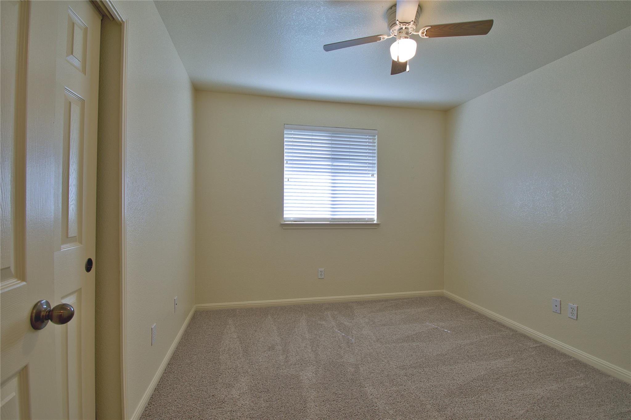 7749 Squirrel Hollow Dr, Georgetown, TX 78628