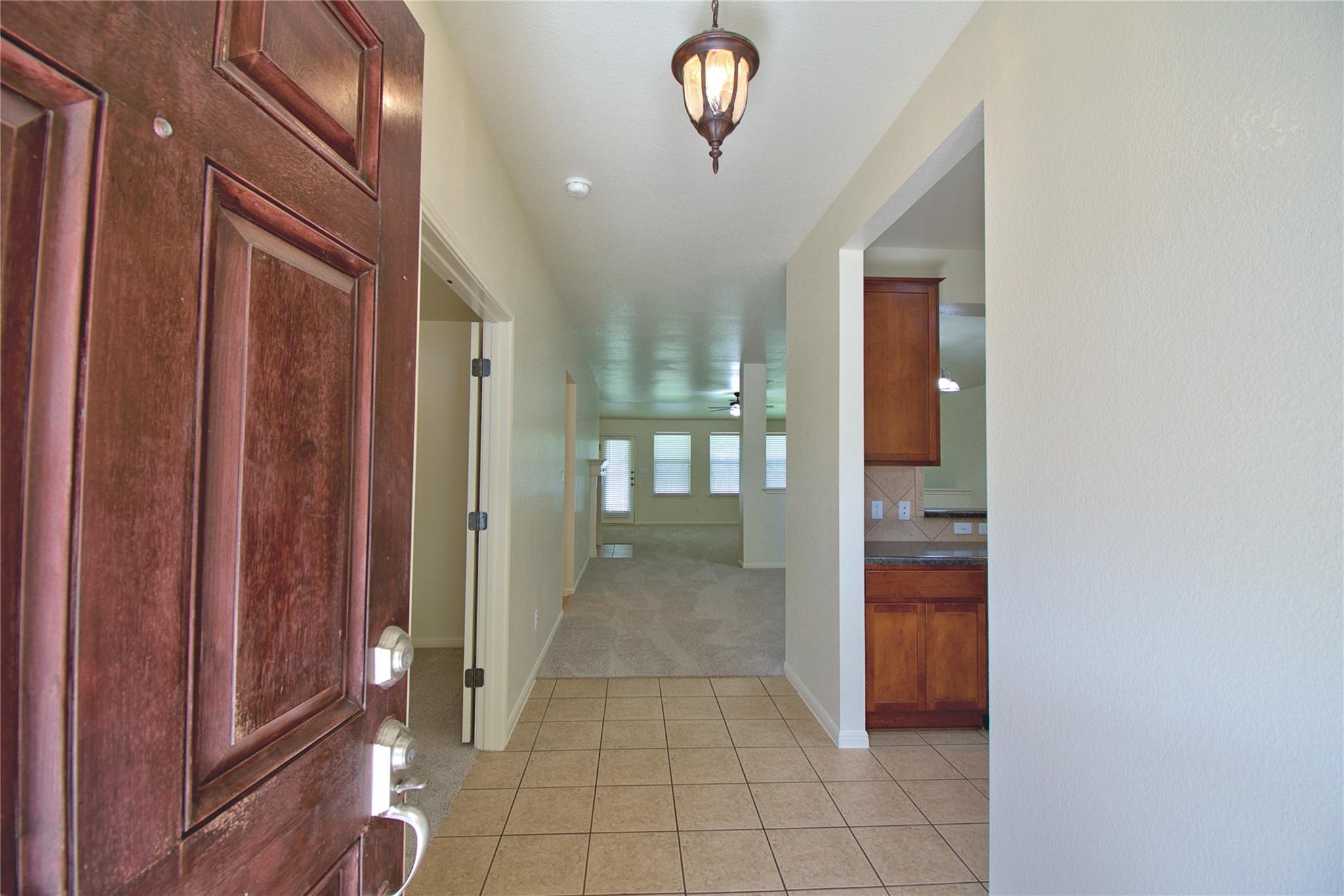 7749 Squirrel Hollow Dr, Georgetown, TX 78628