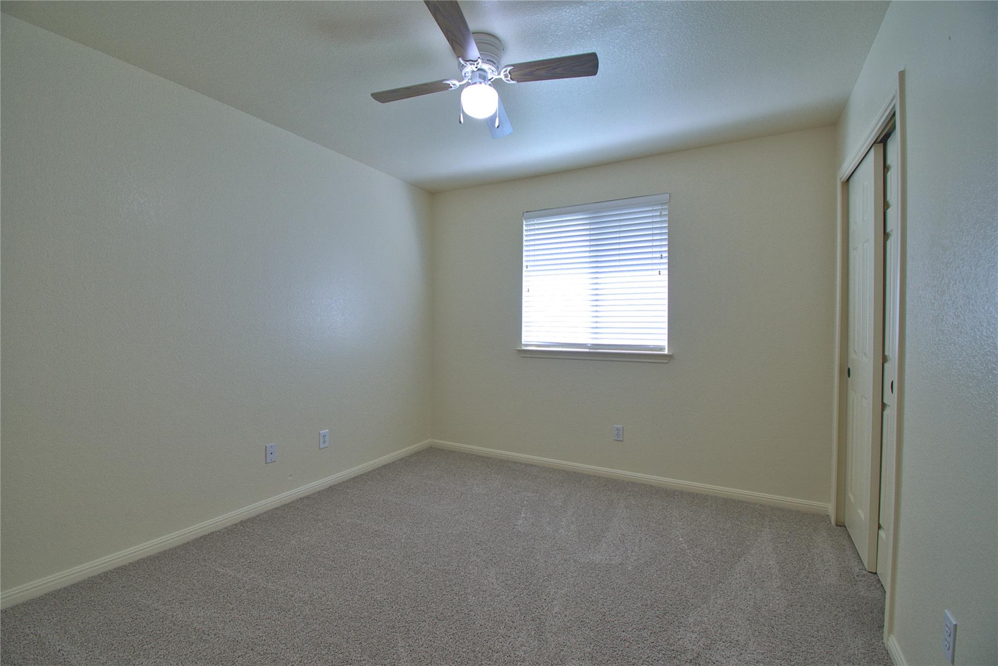 7749 Squirrel Hollow Dr, Georgetown, TX 78628