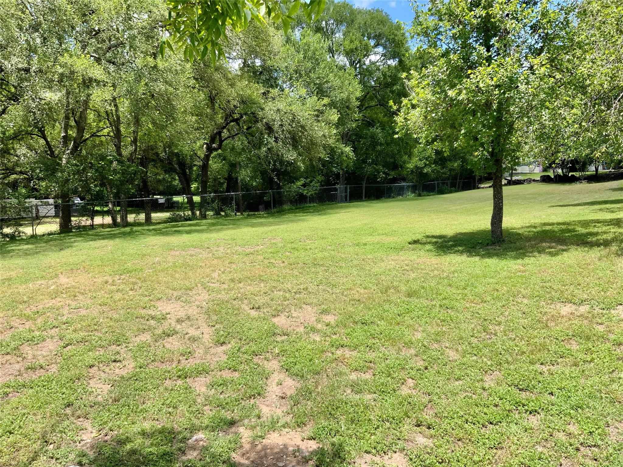 909 Center Cir, Salado, TX 76571