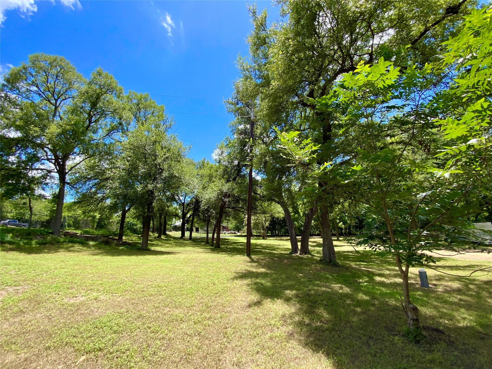 909 Center Cir, Salado, TX 76571