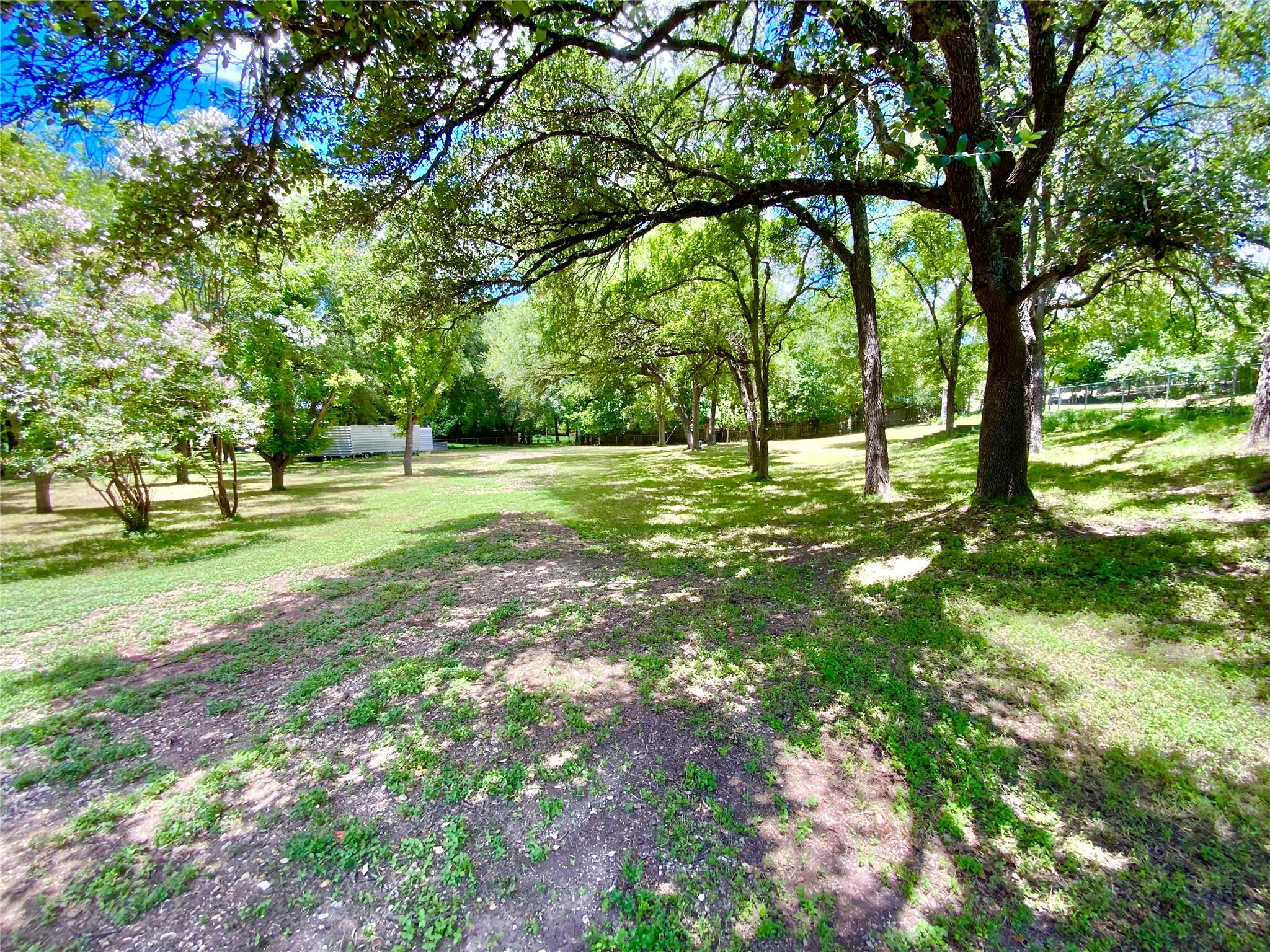 909 Center Cir, Salado, TX 76571