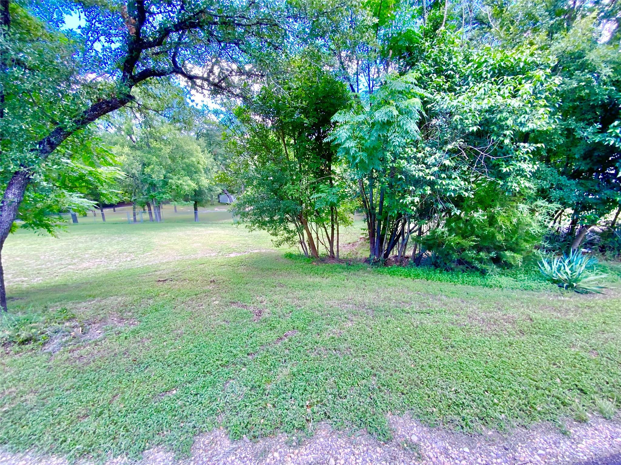 909 Center Cir, Salado, TX 76571