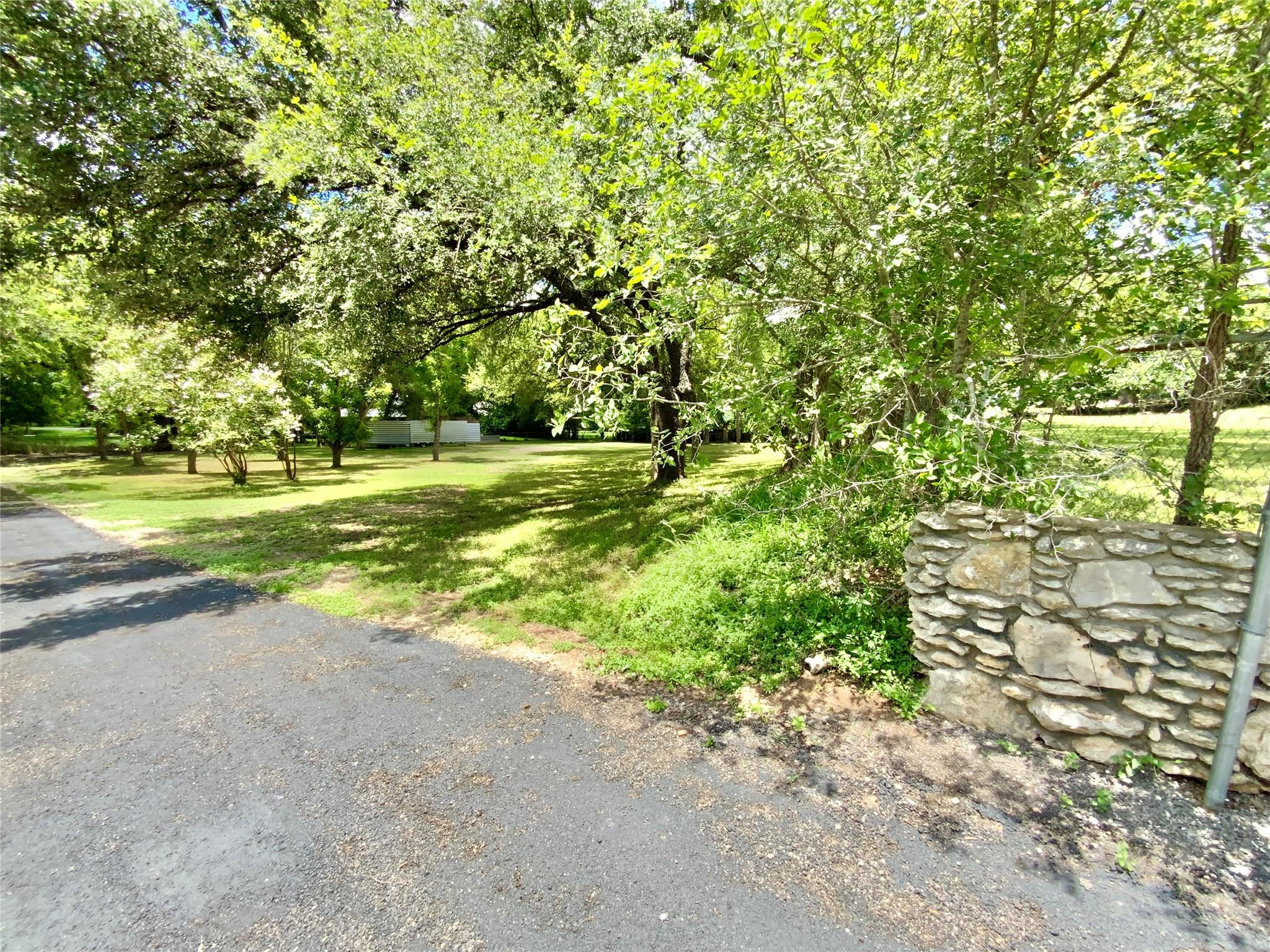 909 Center Cir, Salado, TX 76571