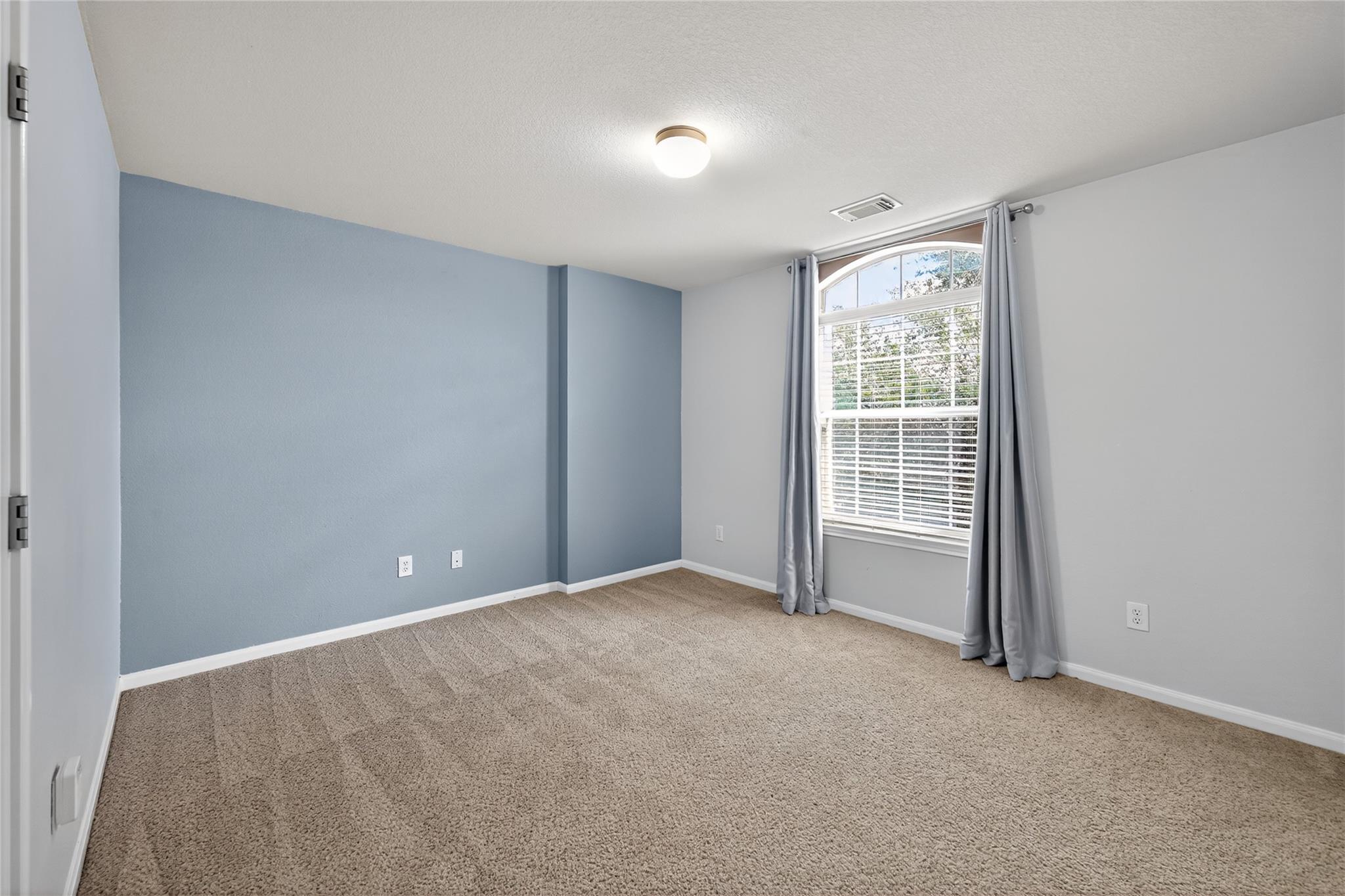 15512 Interlachen Dr, Austin, TX 78717