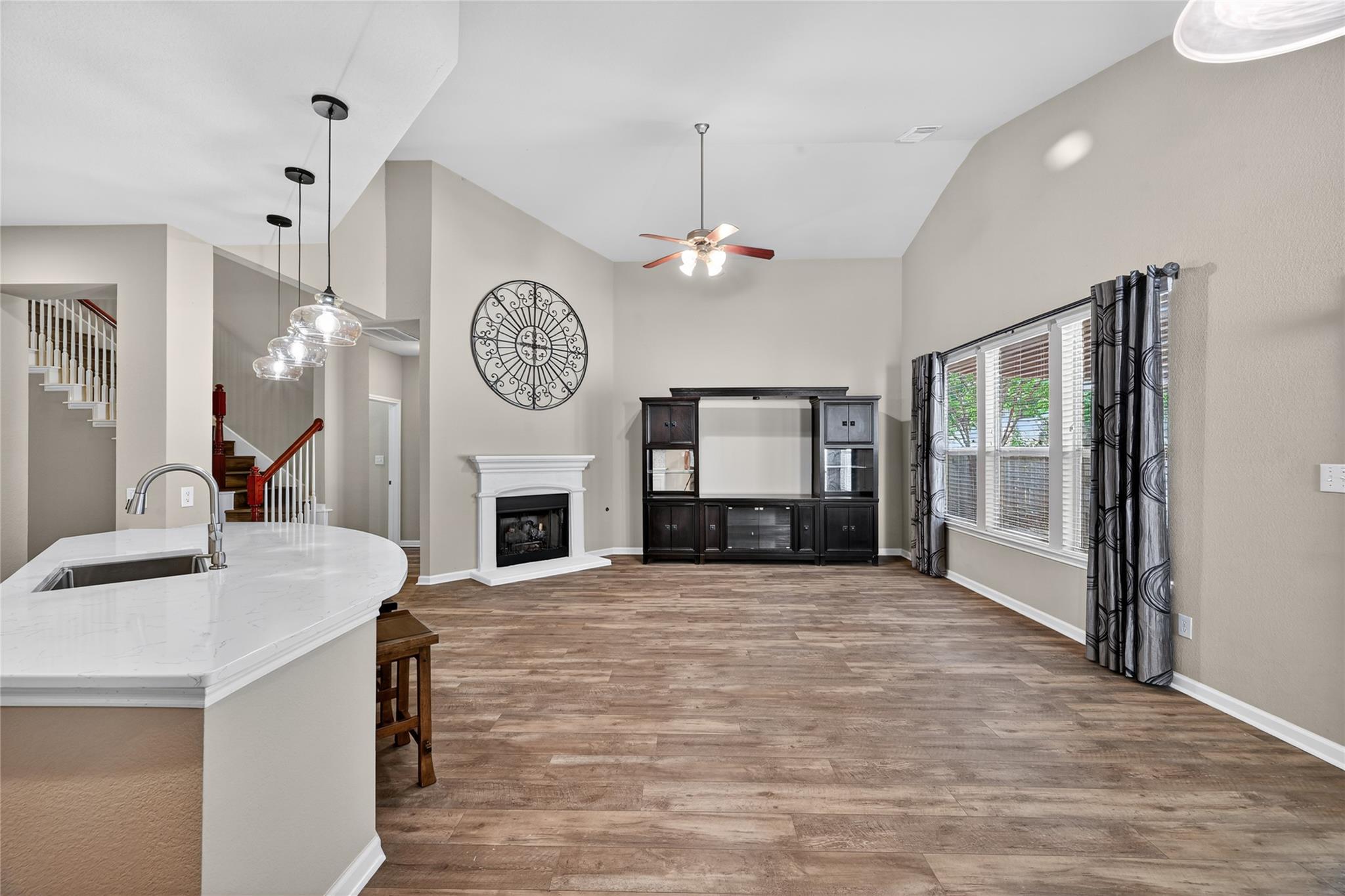 15512 Interlachen Dr, Austin, TX 78717