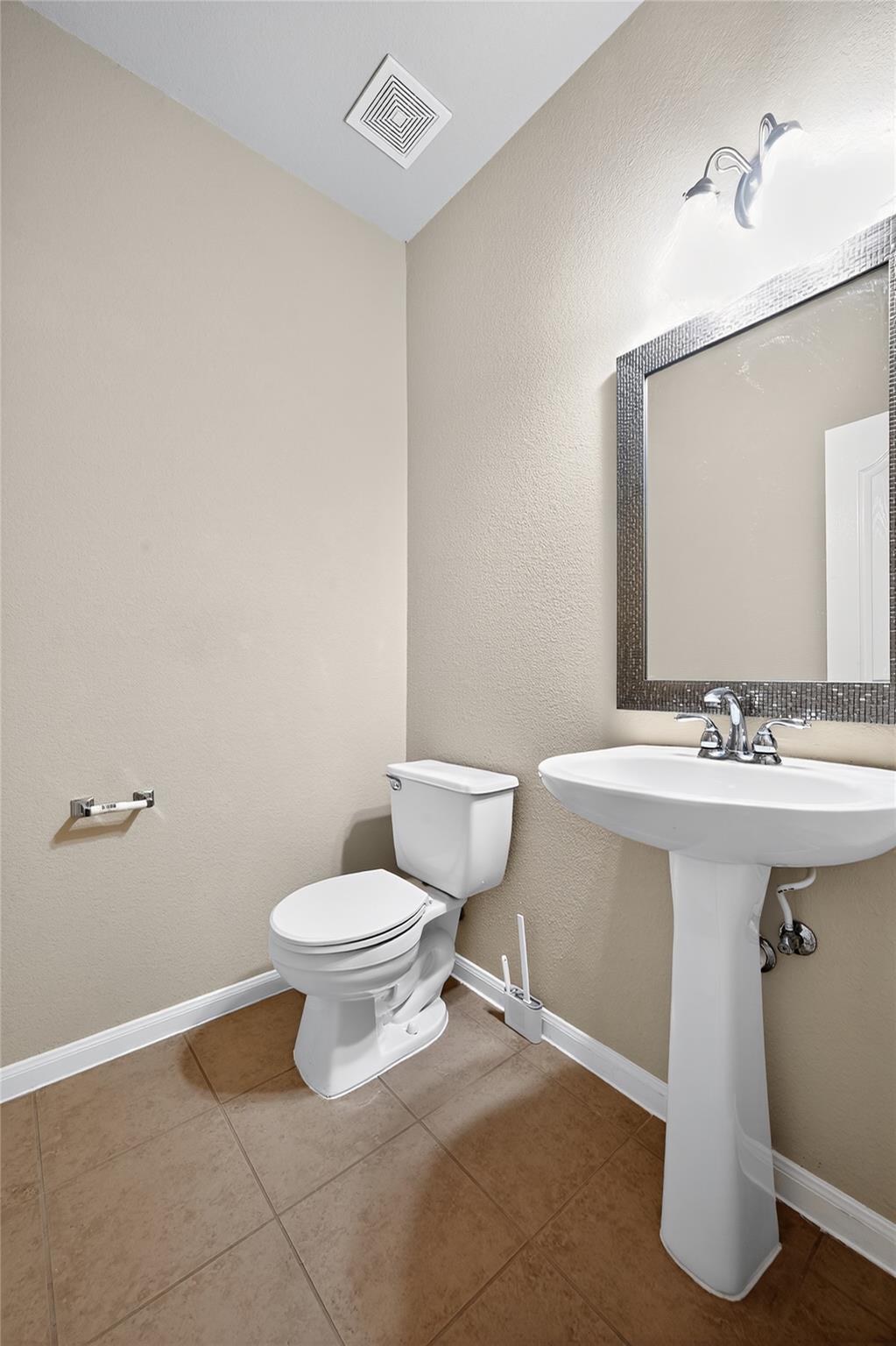 15512 Interlachen Dr, Austin, TX 78717