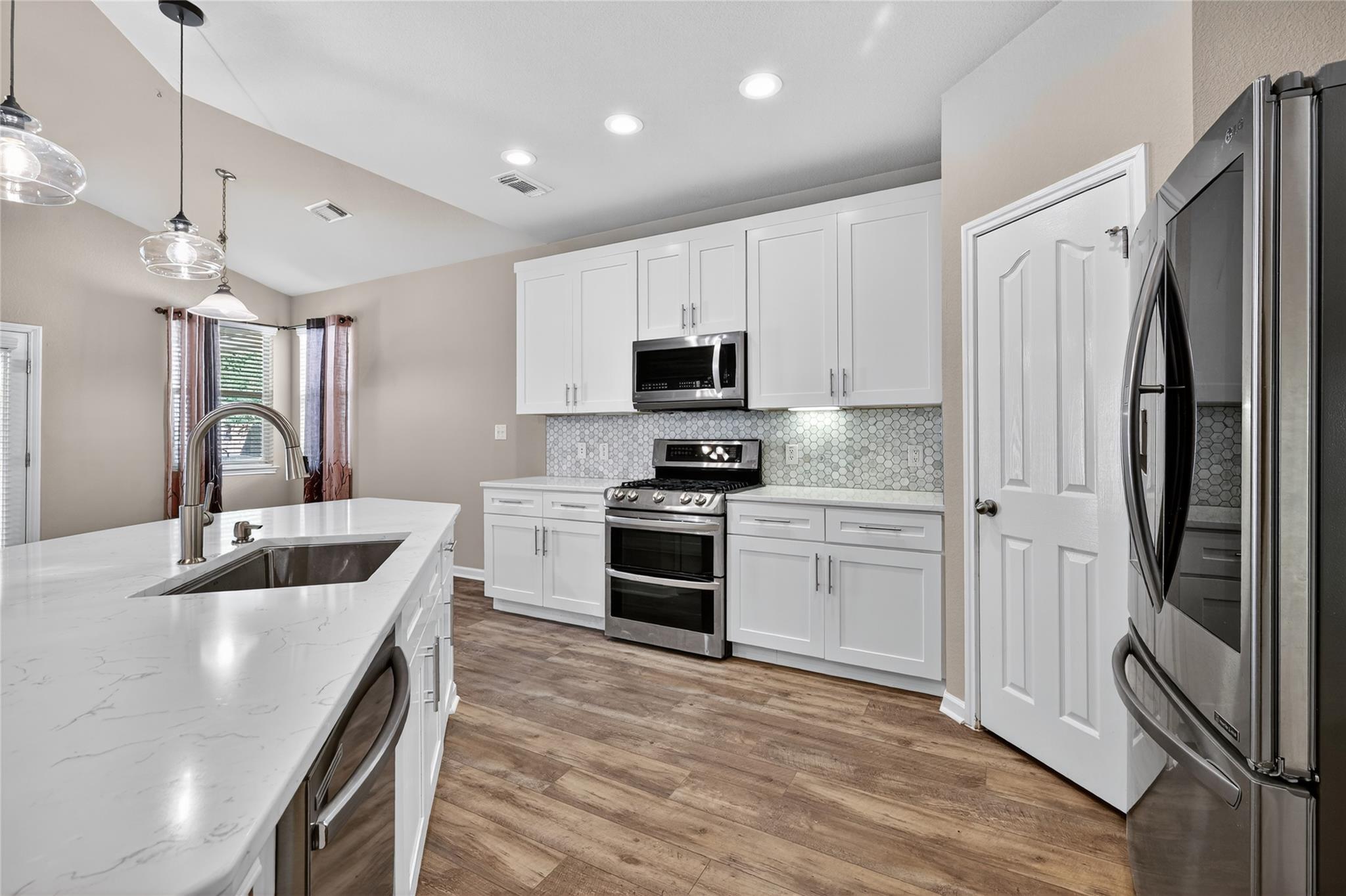 15512 Interlachen Dr, Austin, TX 78717