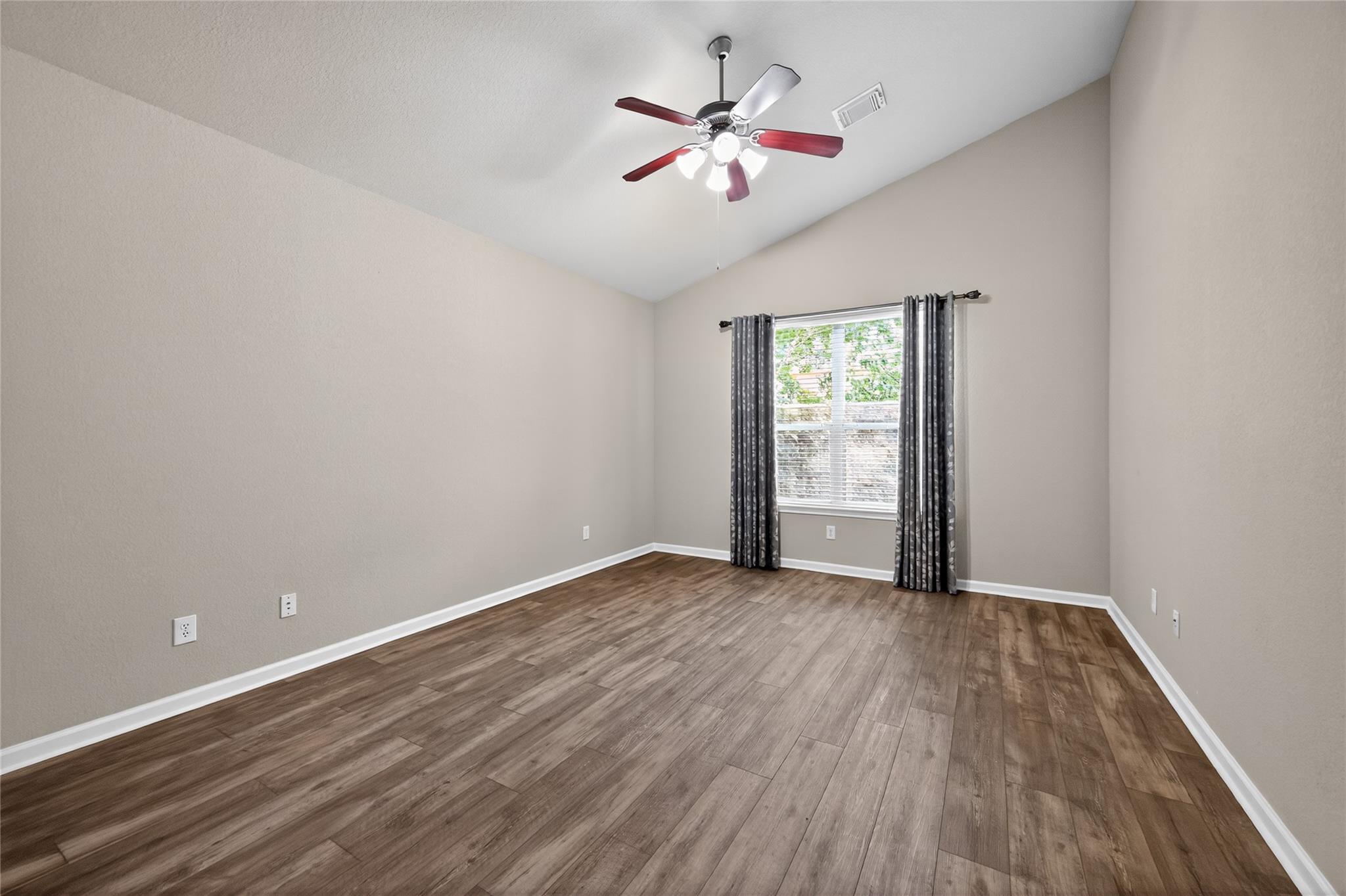 15512 Interlachen Dr, Austin, TX 78717