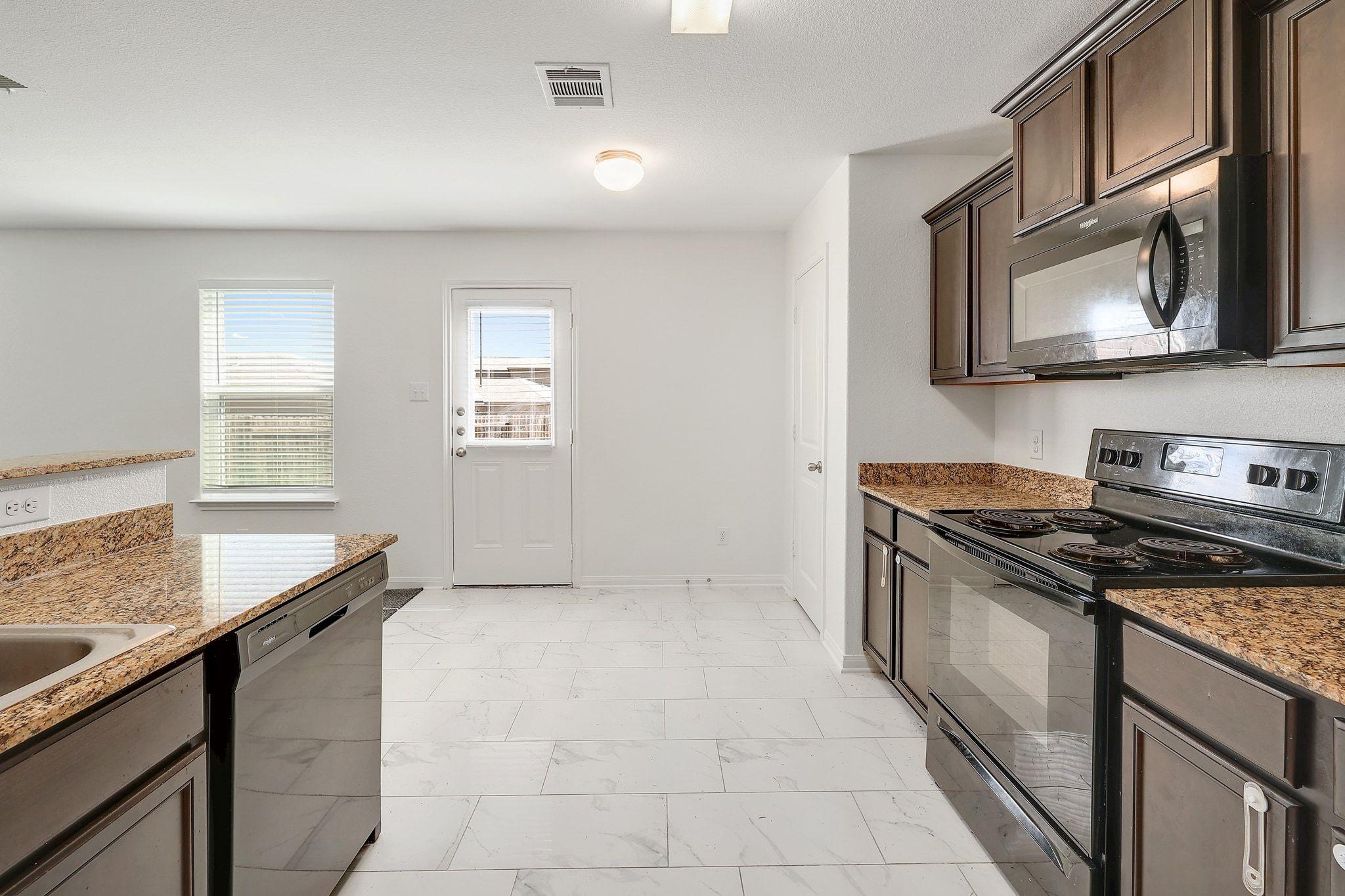 4029 Cressler Ln # 18G, Jarrell, TX 76537