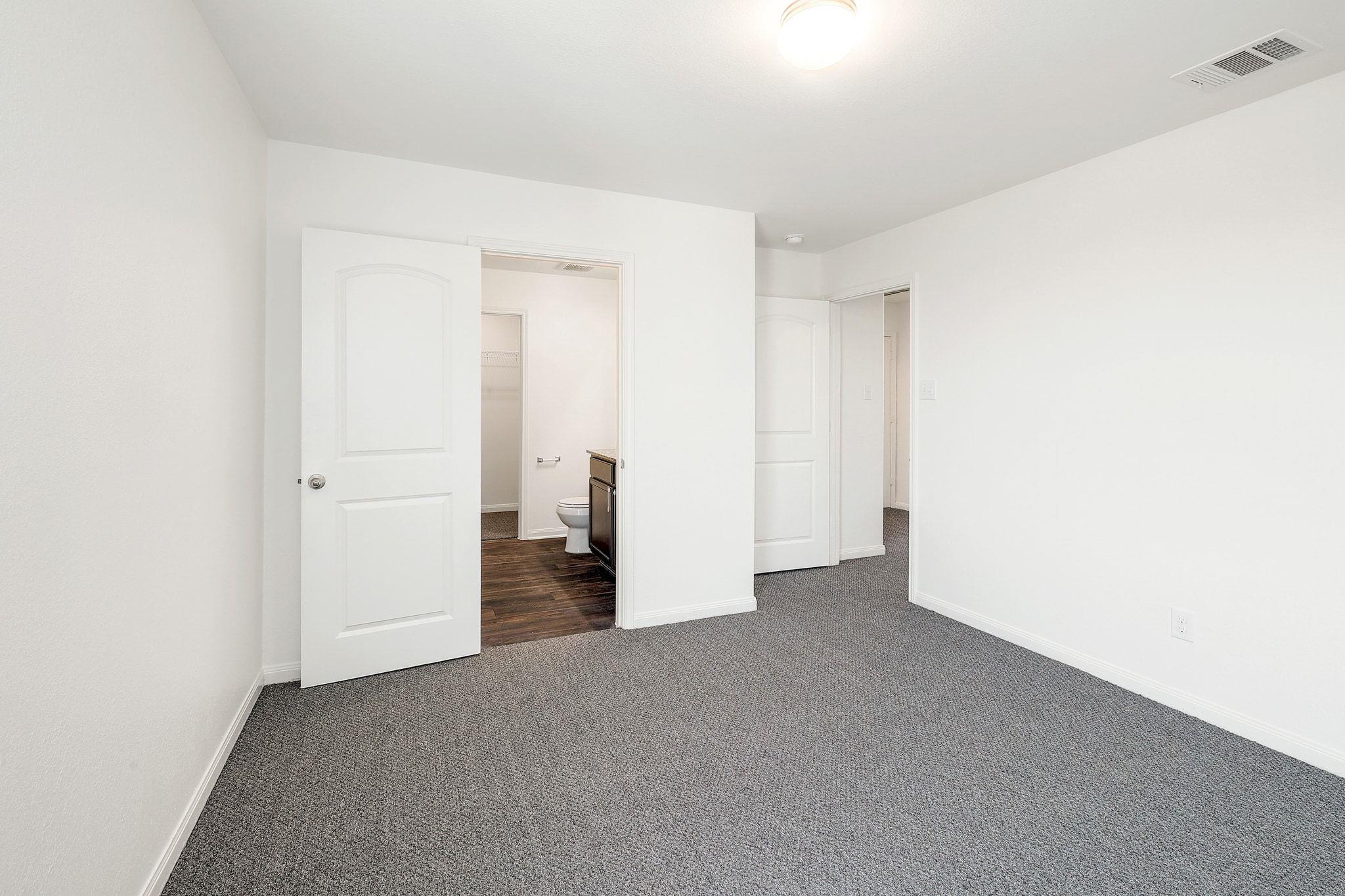 4029 Cressler Ln # 18G, Jarrell, TX 76537