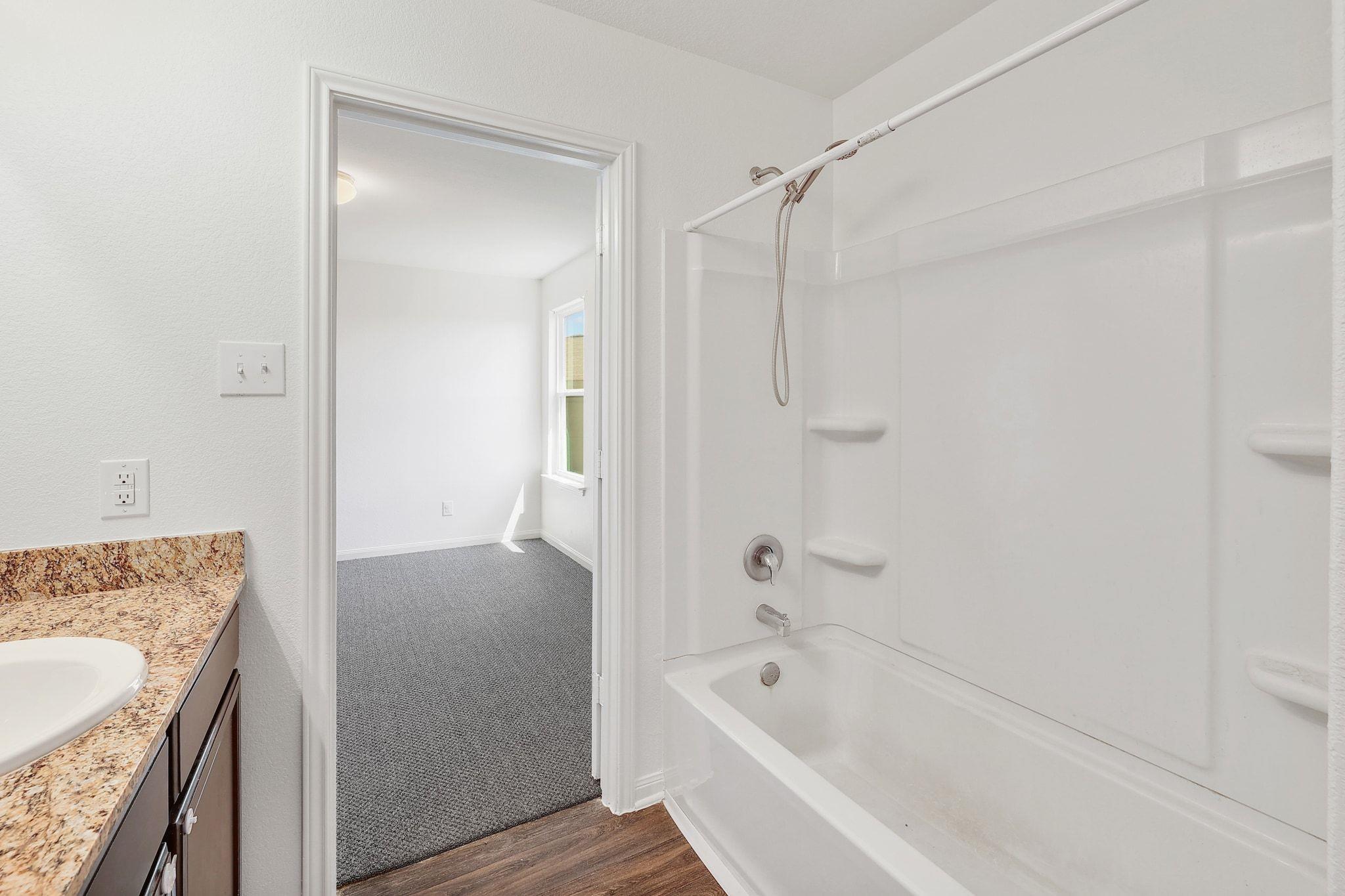 4029 Cressler Ln # 18G, Jarrell, TX 76537