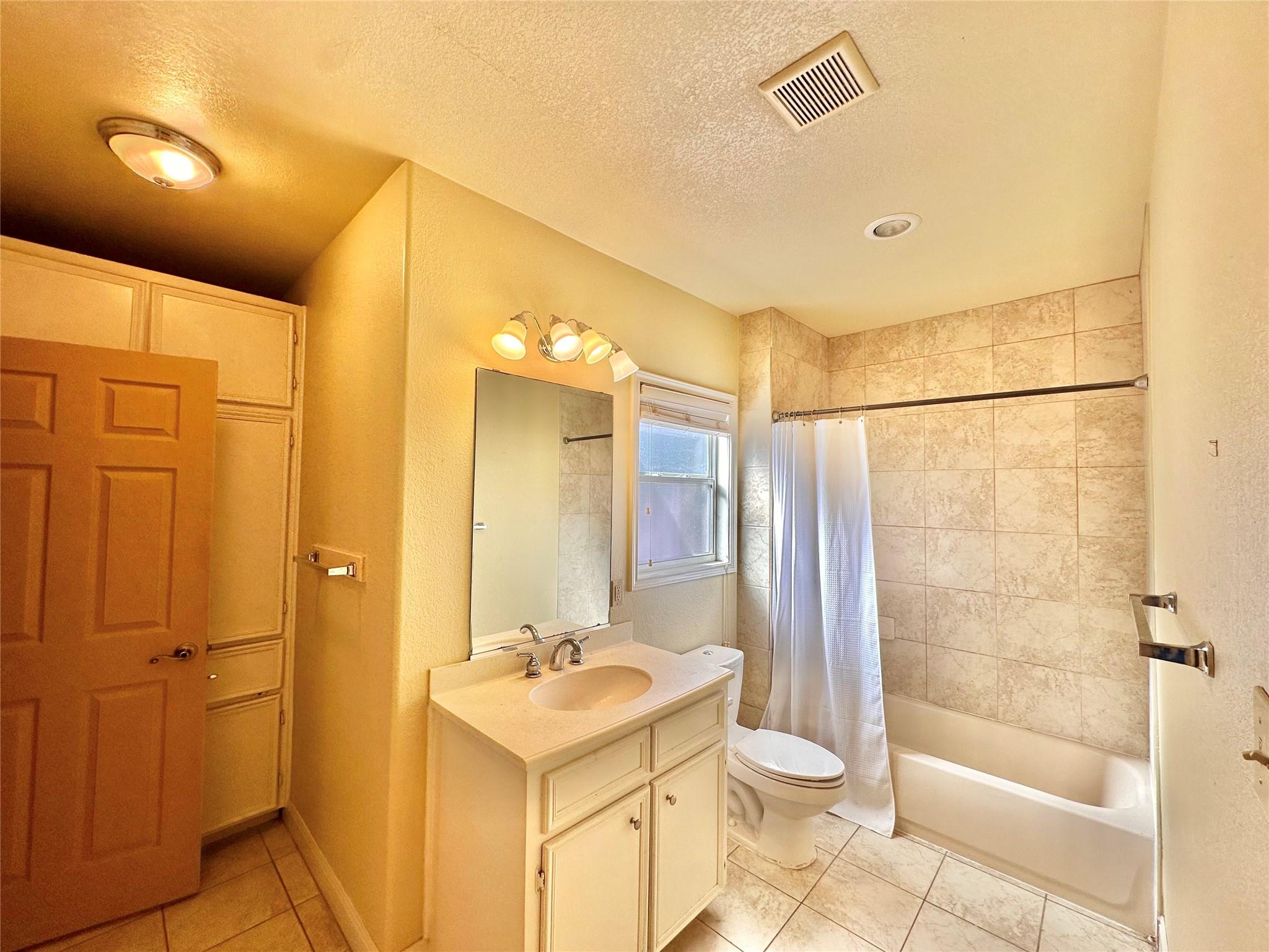 1707 E 21st St, Austin, TX 78722