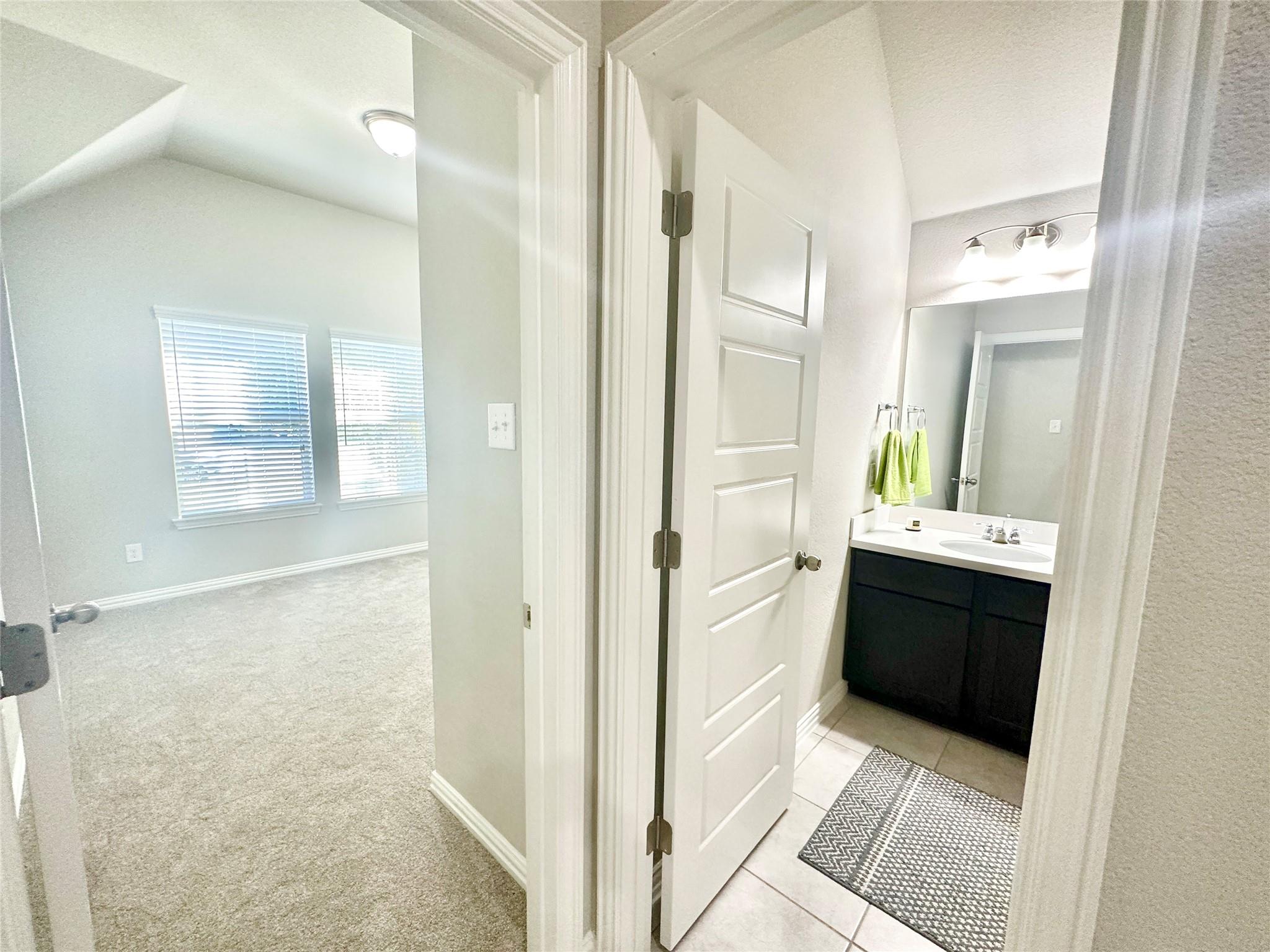 1017 Hillrose Dr, Leander, TX 78641