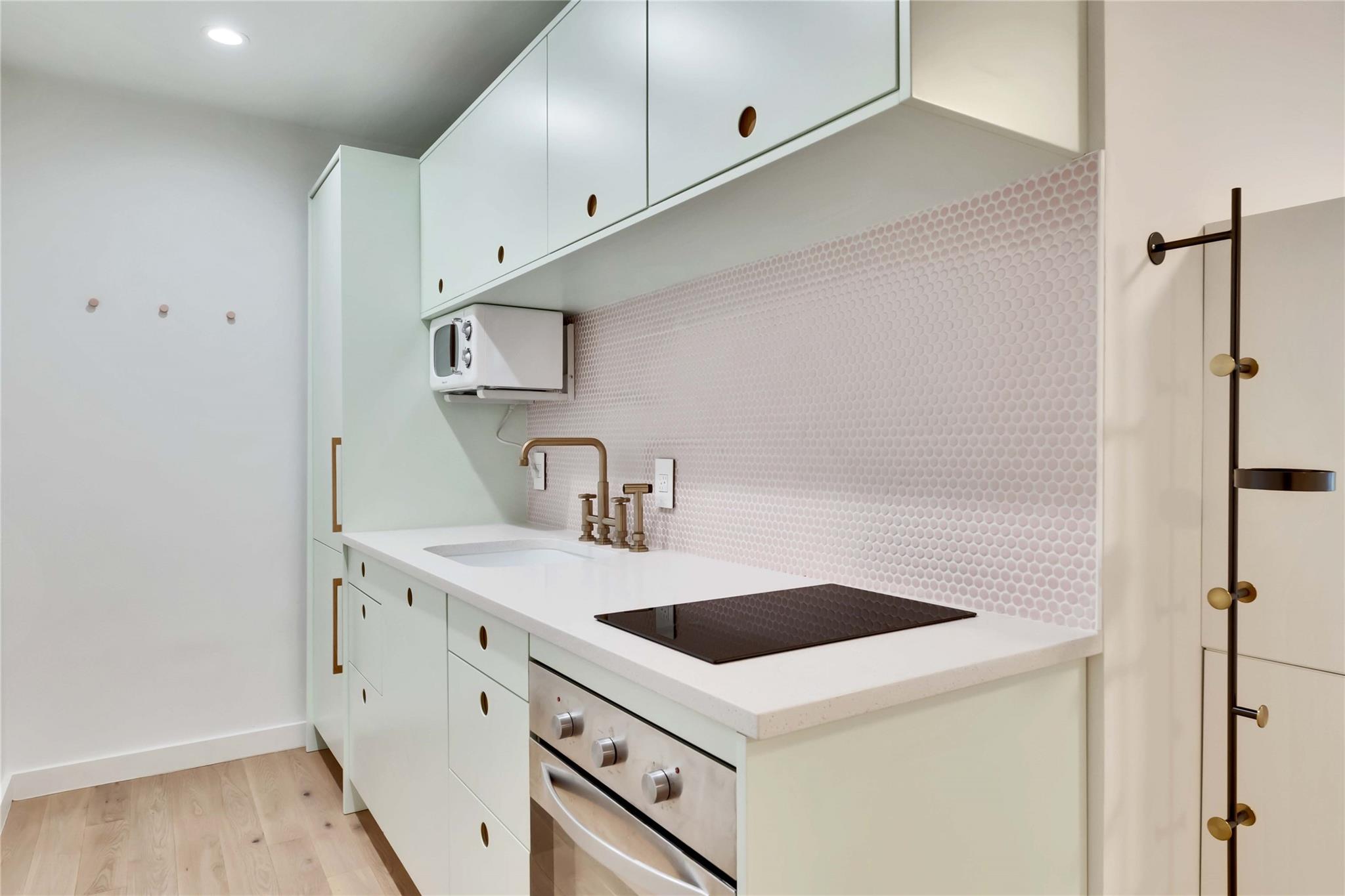 2020 S Congress Ave # 1224, Austin, TX 78704