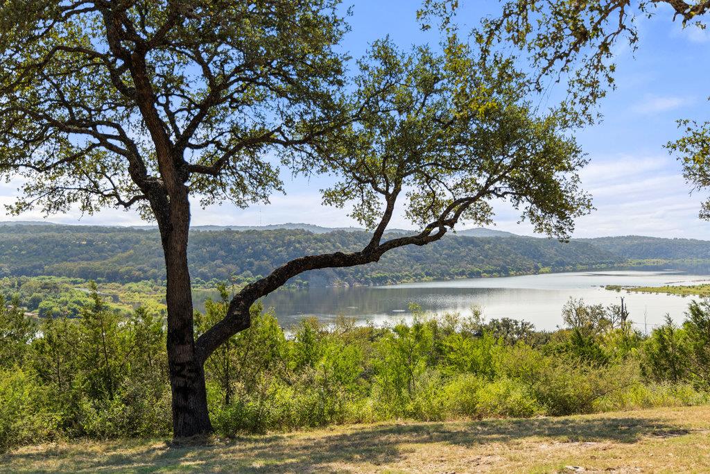 111 Swift Water Rd, Marble Falls, TX 78654