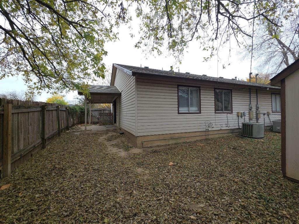 1925 Nicole Cir # B, Round Rock, TX 78664