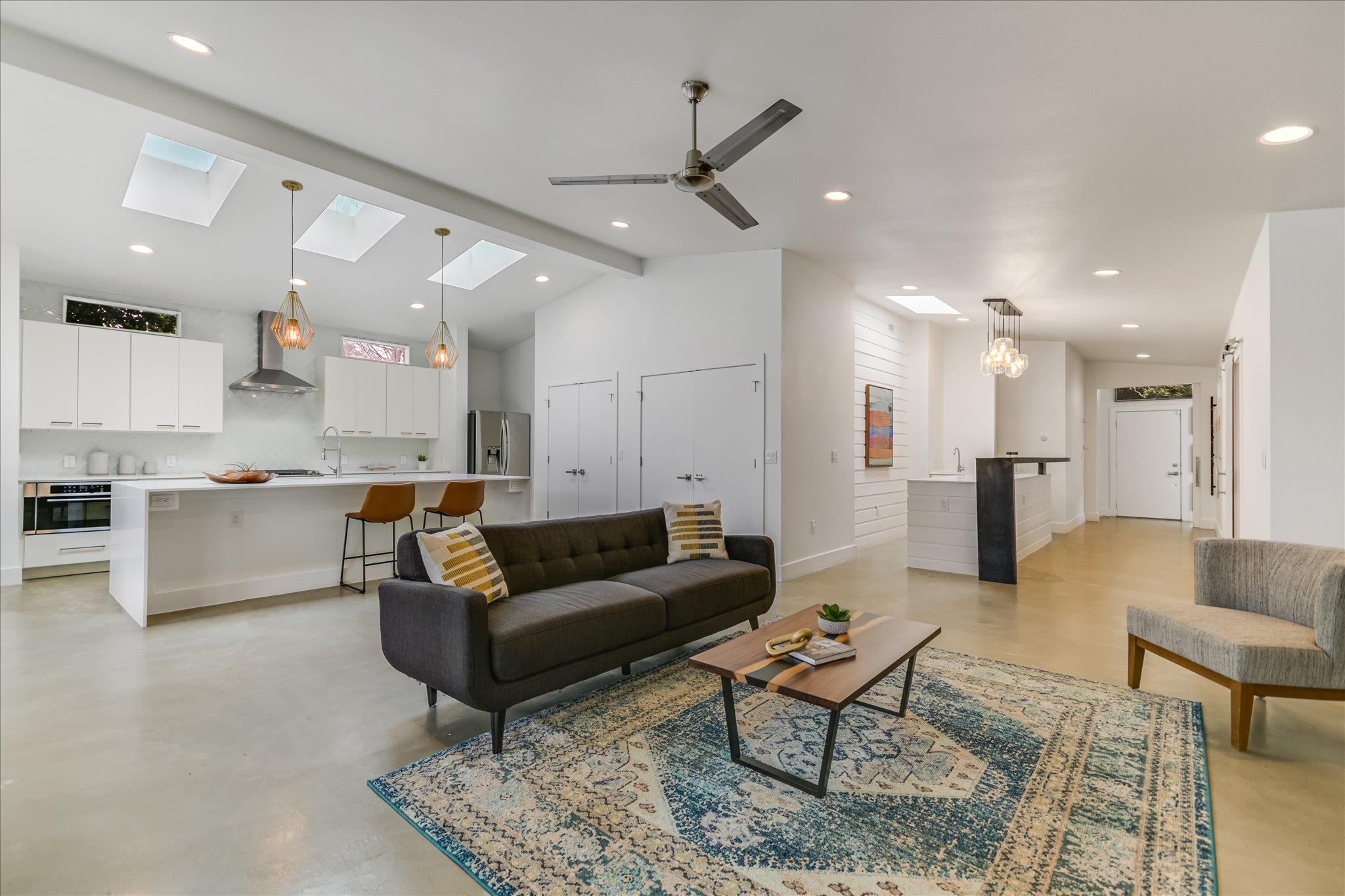 1708 Fair Oaks Dr, Austin, TX 78745