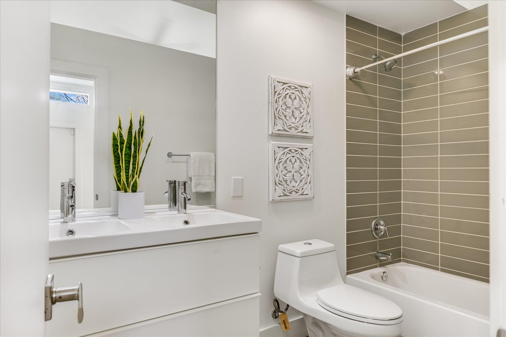 1708 Fair Oaks Dr, Austin, TX 78745