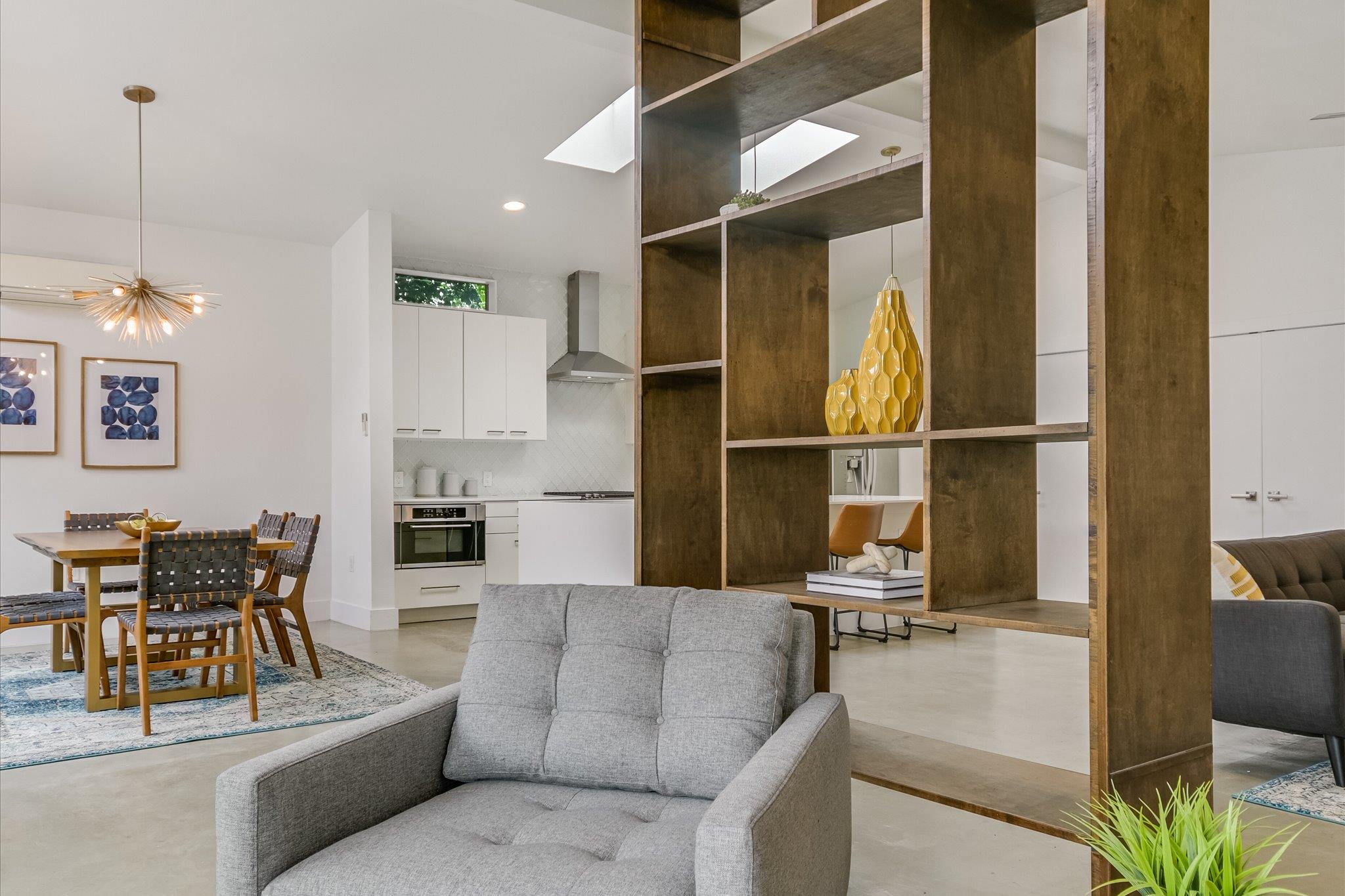 1708 Fair Oaks Dr, Austin, TX 78745