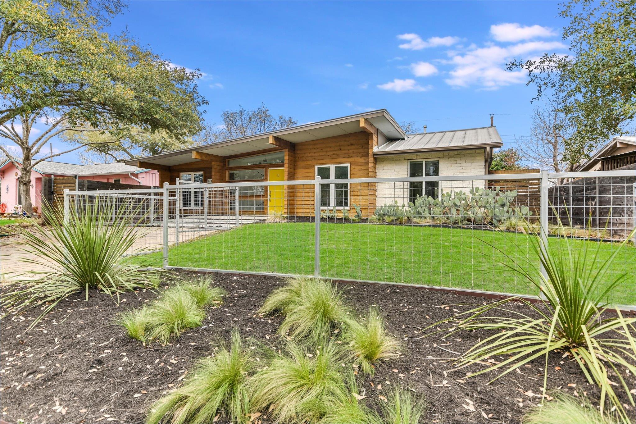 1708 Fair Oaks Dr, Austin, TX 78745