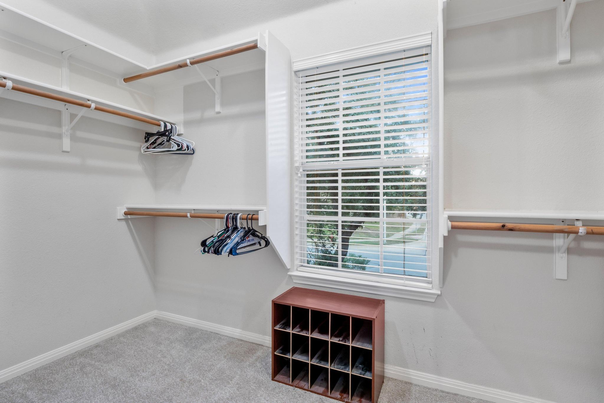 2919 Cashell Wood Dr, Cedar Park, TX 78613