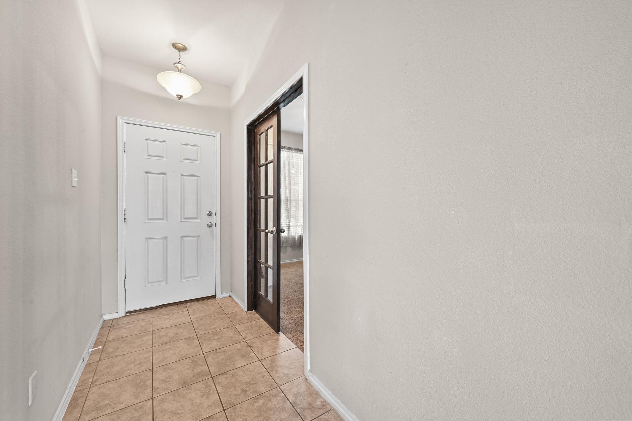 140 Lynn Crest Bnd, Buda, TX 78610