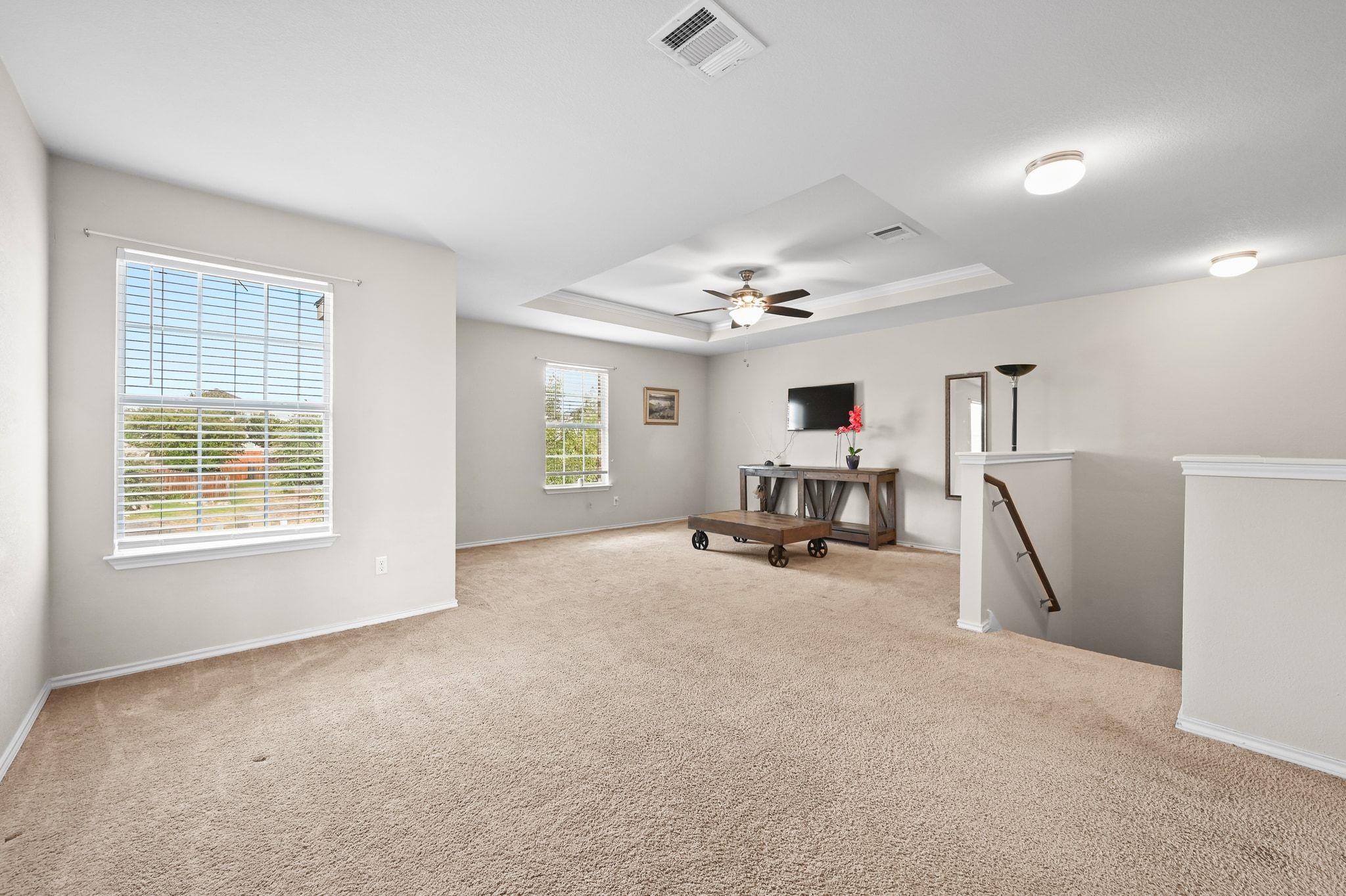 140 Lynn Crest Bnd, Buda, TX 78610