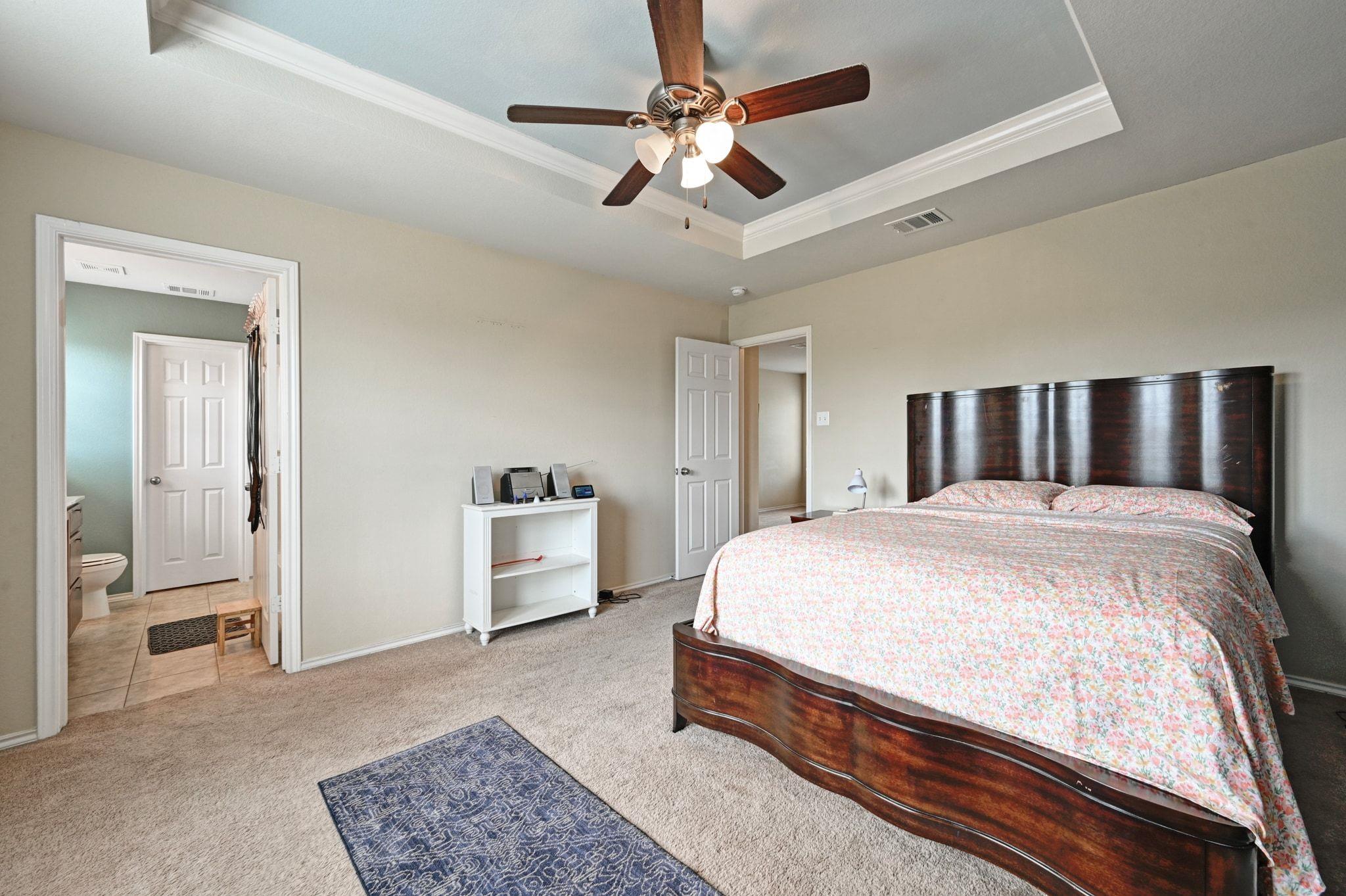 140 Lynn Crest Bnd, Buda, TX 78610