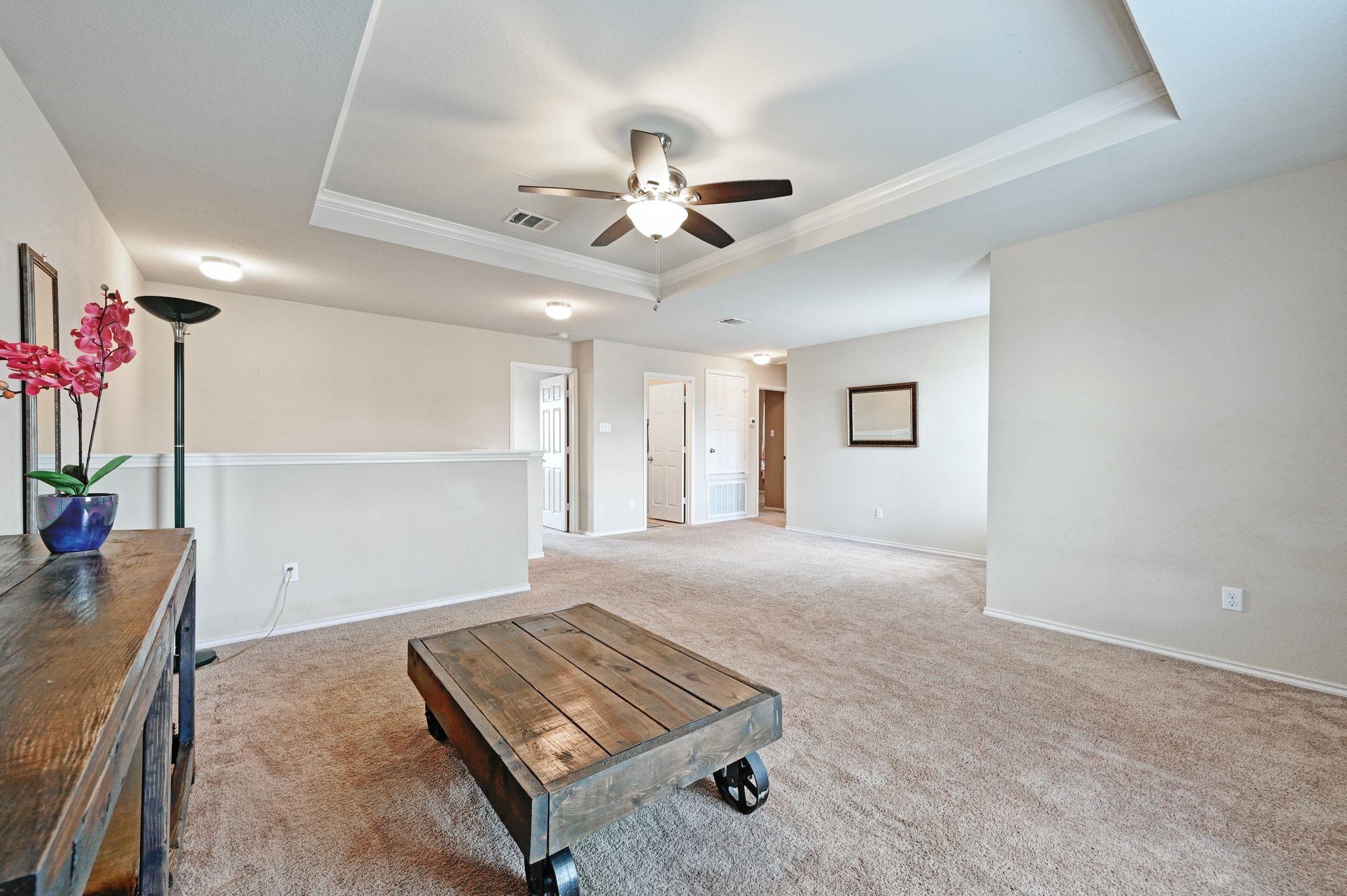 140 Lynn Crest Bnd, Buda, TX 78610