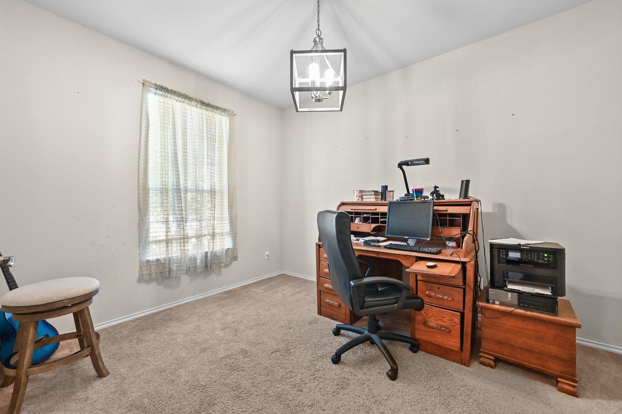 140 Lynn Crest Bnd, Buda, TX 78610