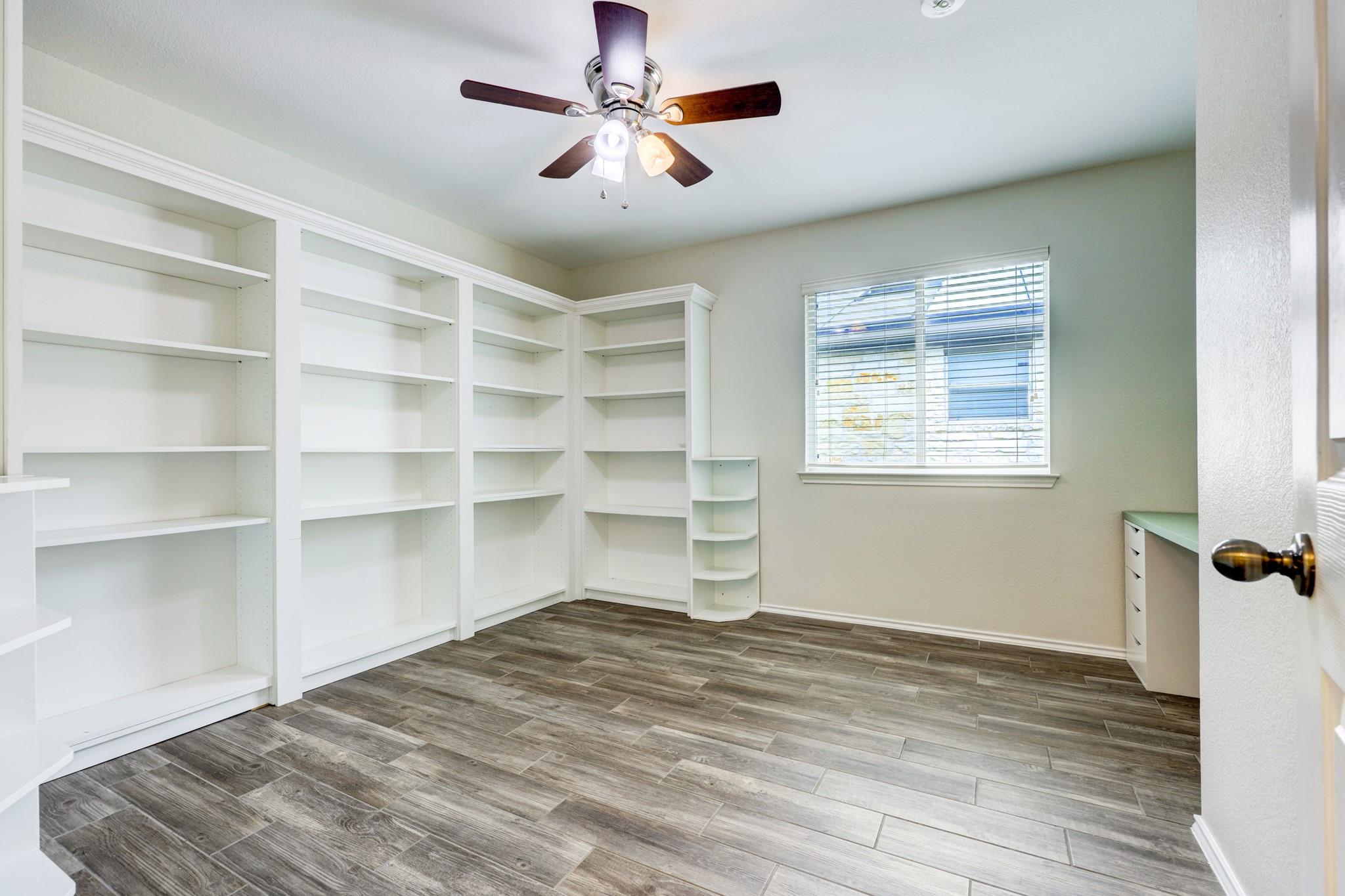 12017 Buzz Schneider Ln, Austin, TX 78748