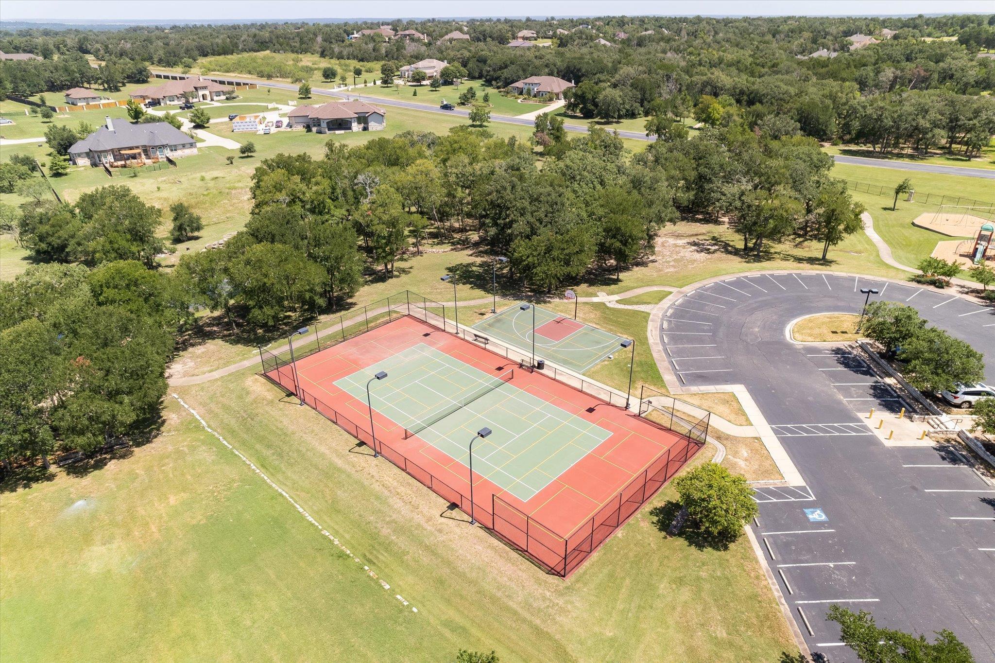 110 Gaston Dr, Bastrop, TX 78602