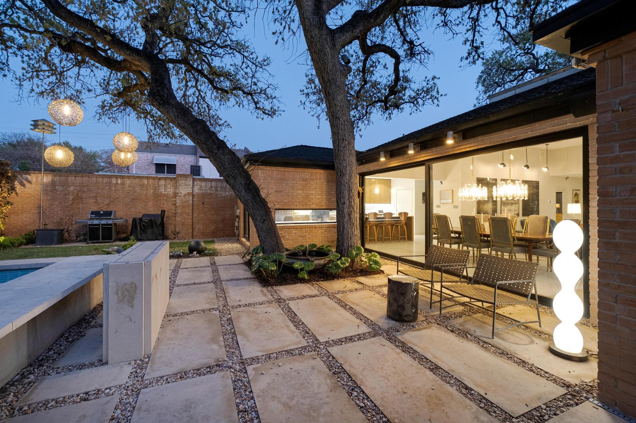 2404 Enfield Rd, Austin, TX 78703