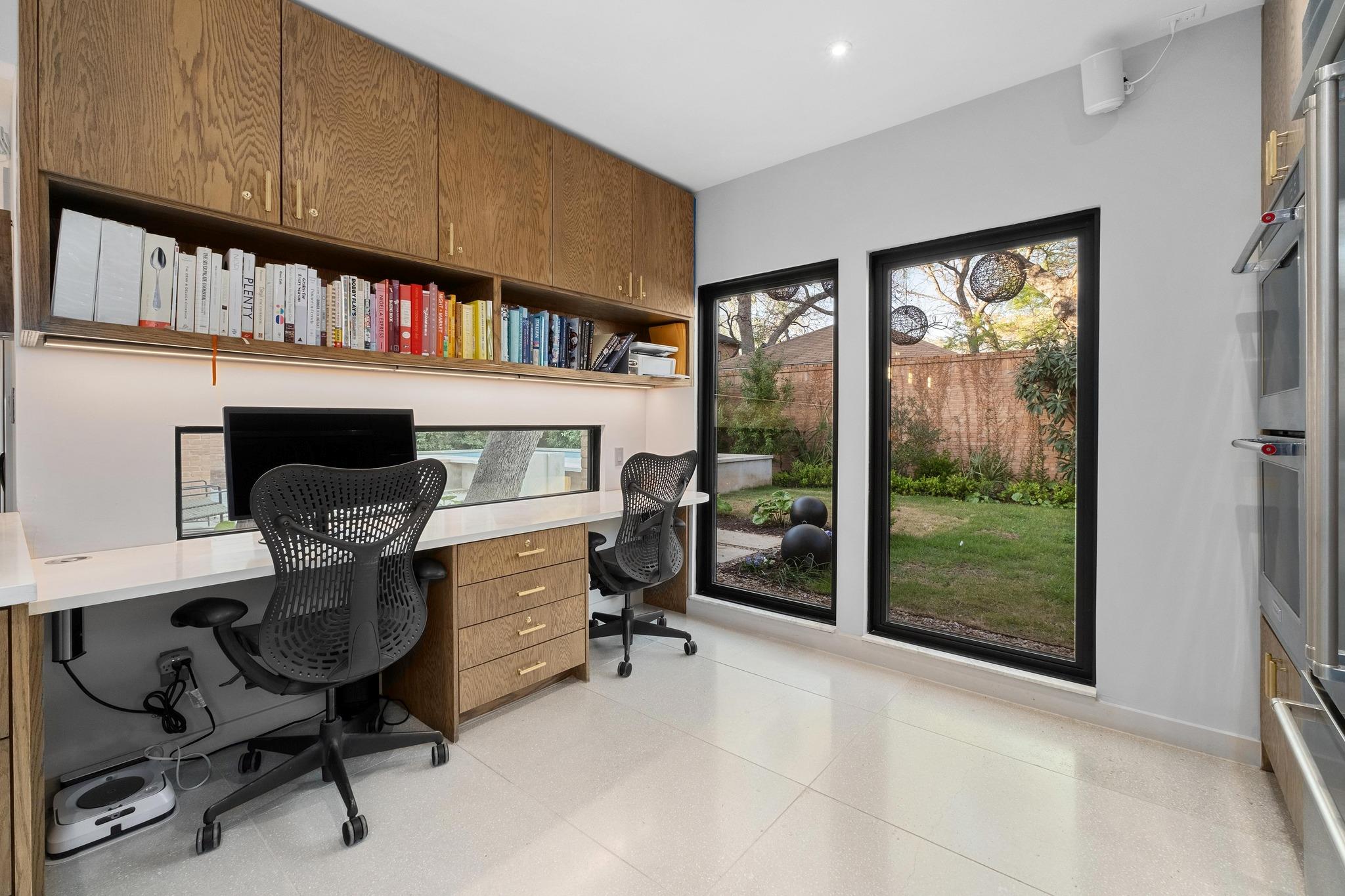 2404 Enfield Rd, Austin, TX 78703