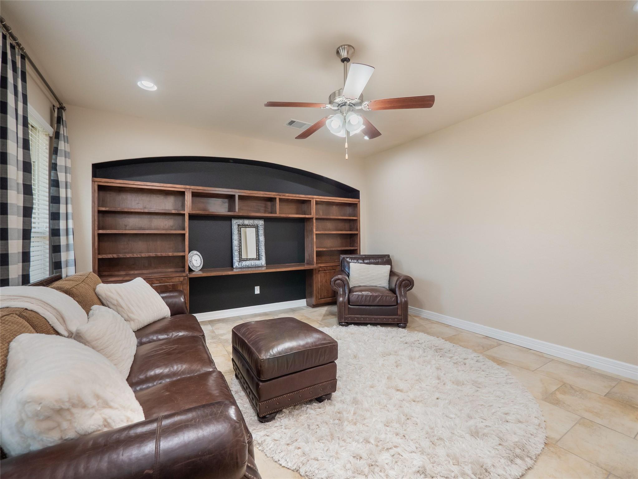 804 San Remo Blvd # 26B, Lakeway, TX 78734