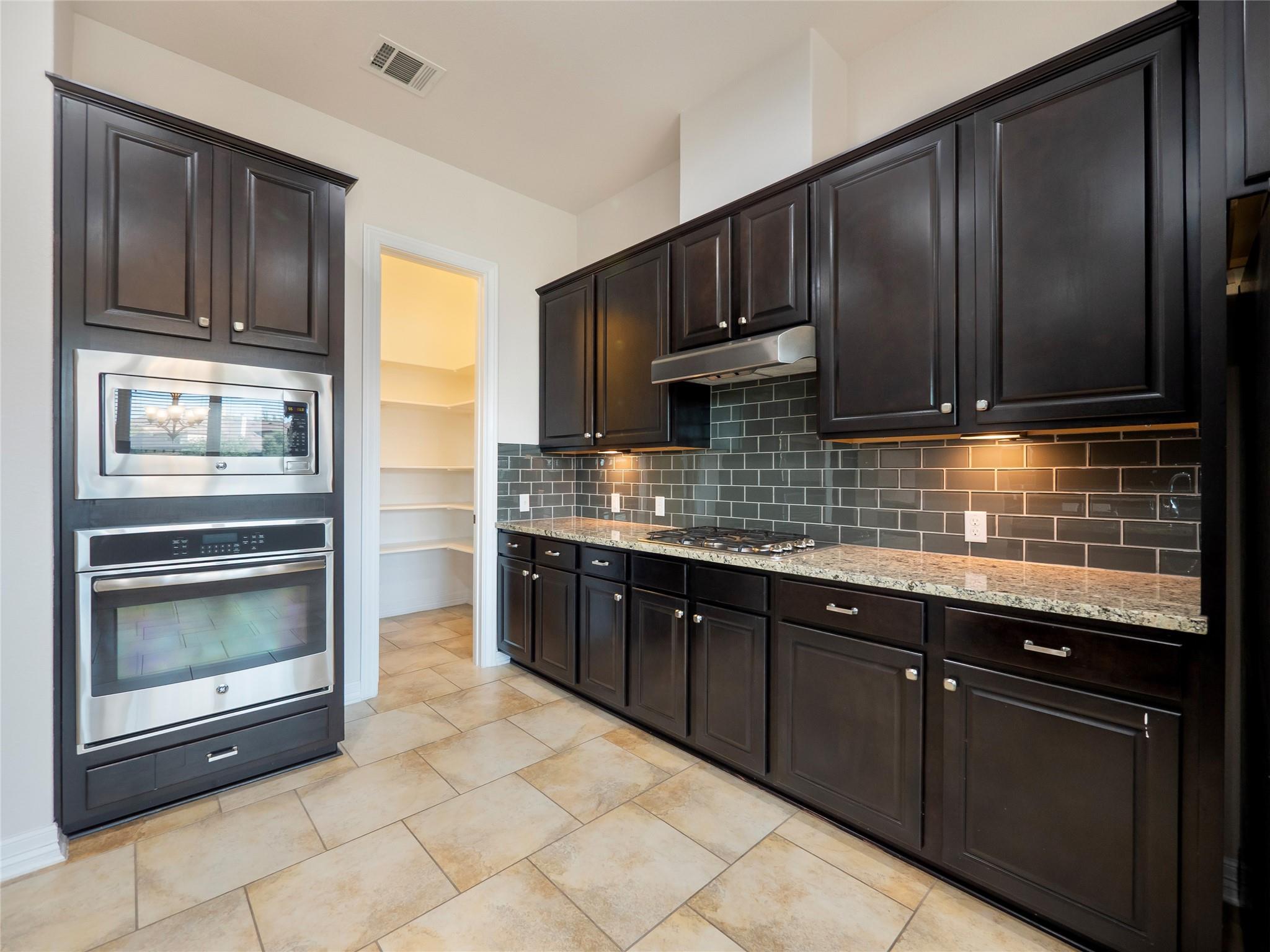 804 San Remo Blvd # 26B, Lakeway, TX 78734