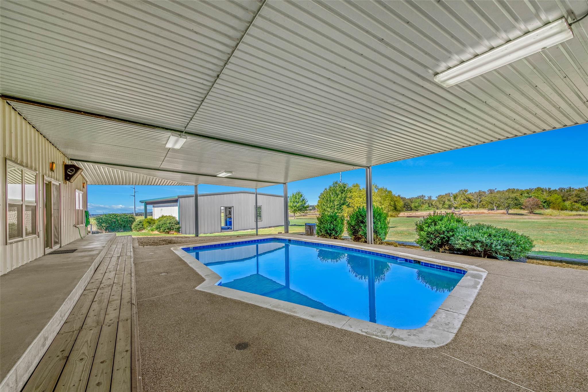 2579 County Road 140, Cameron, TX 76520