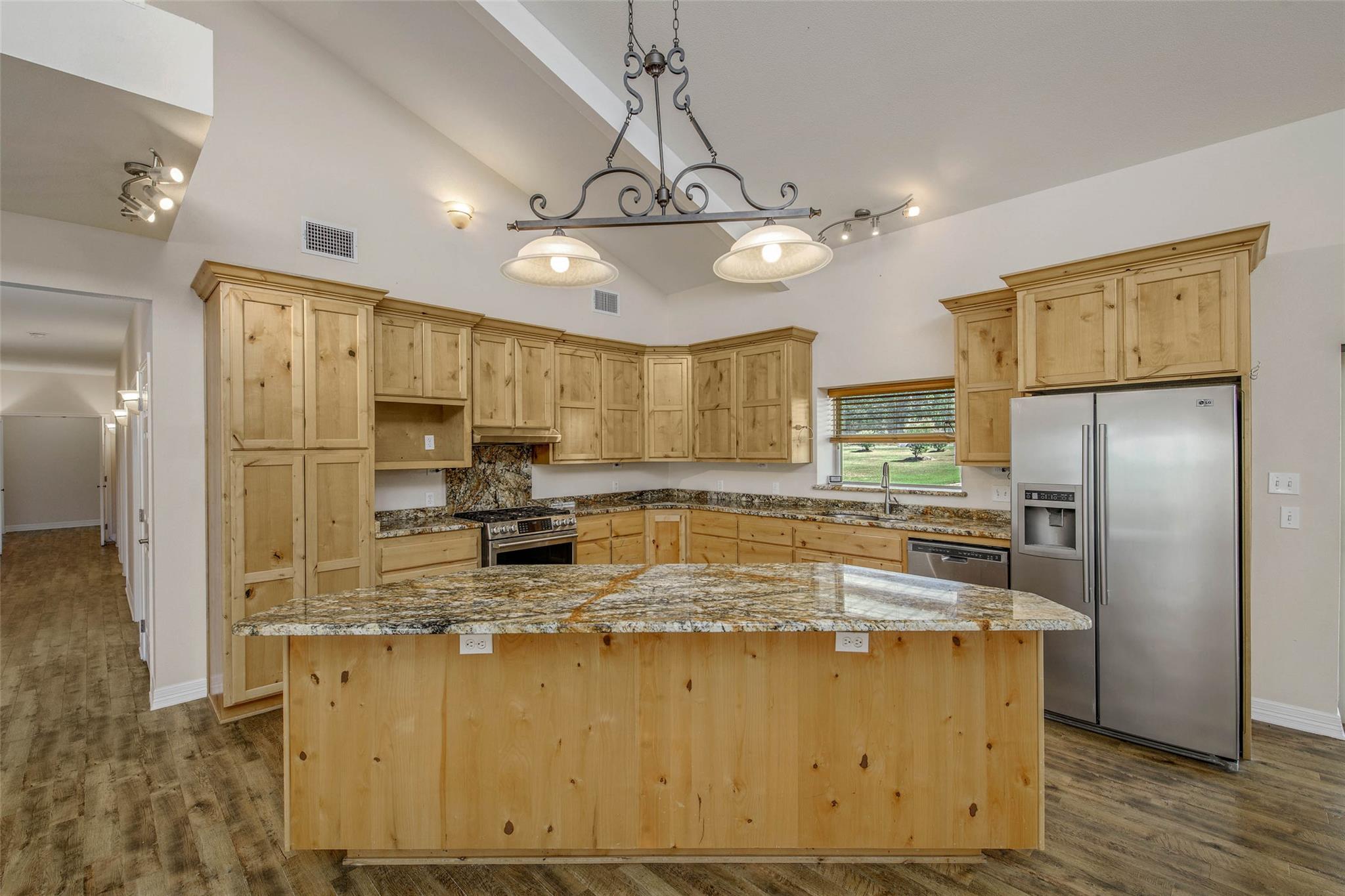 2579 County Road 140, Cameron, TX 76520