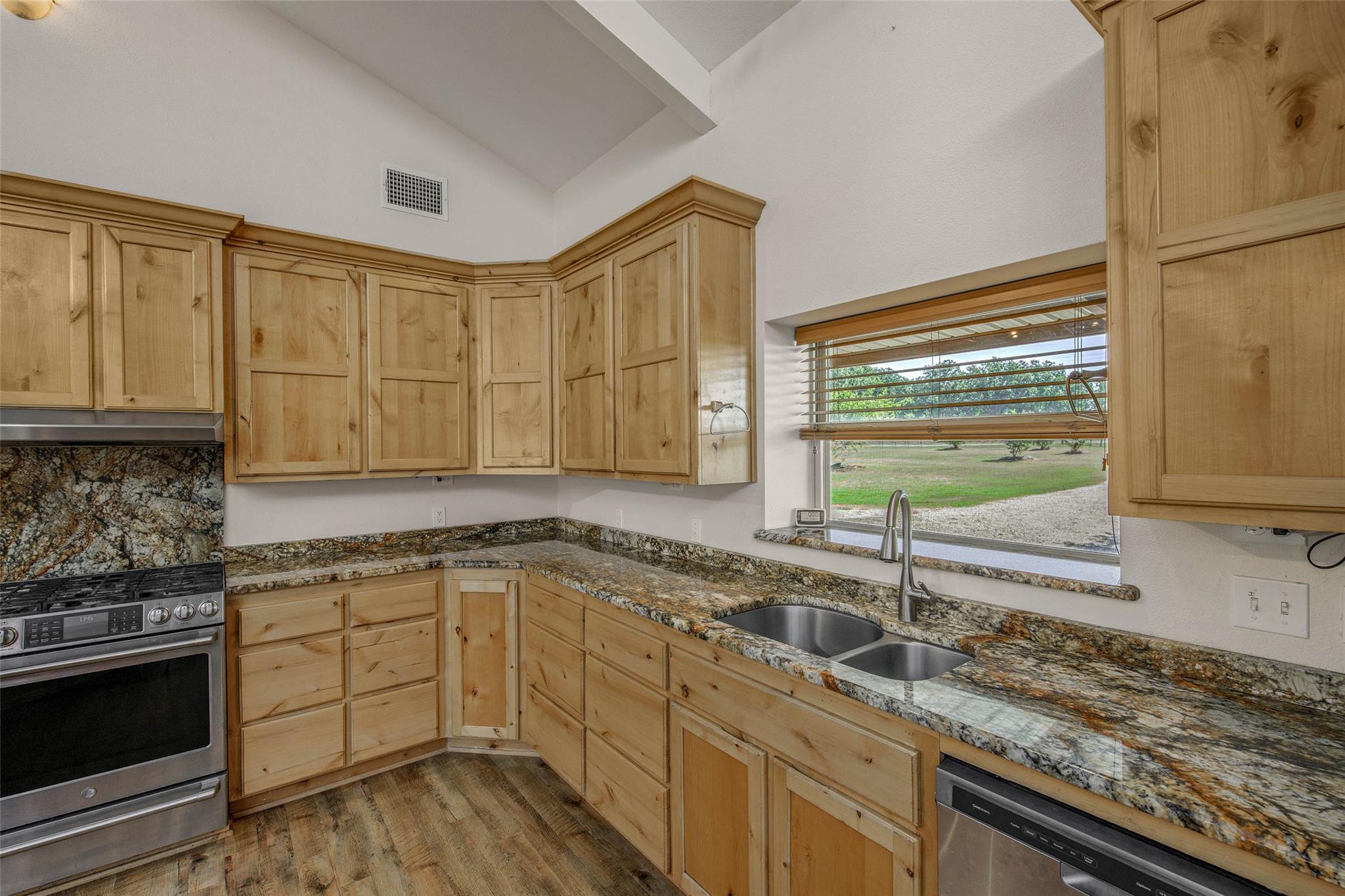 2579 County Road 140, Cameron, TX 76520