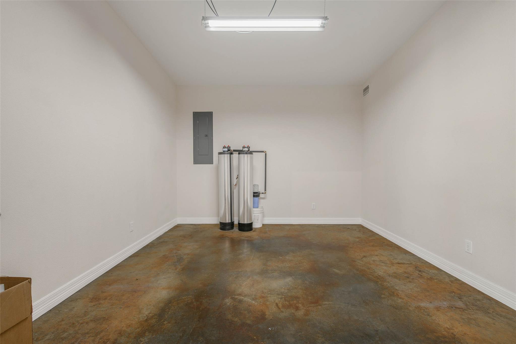 2579 County Road 140, Cameron, TX 76520