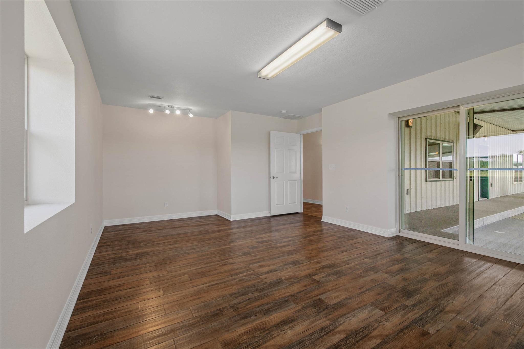 2579 County Road 140, Cameron, TX 76520