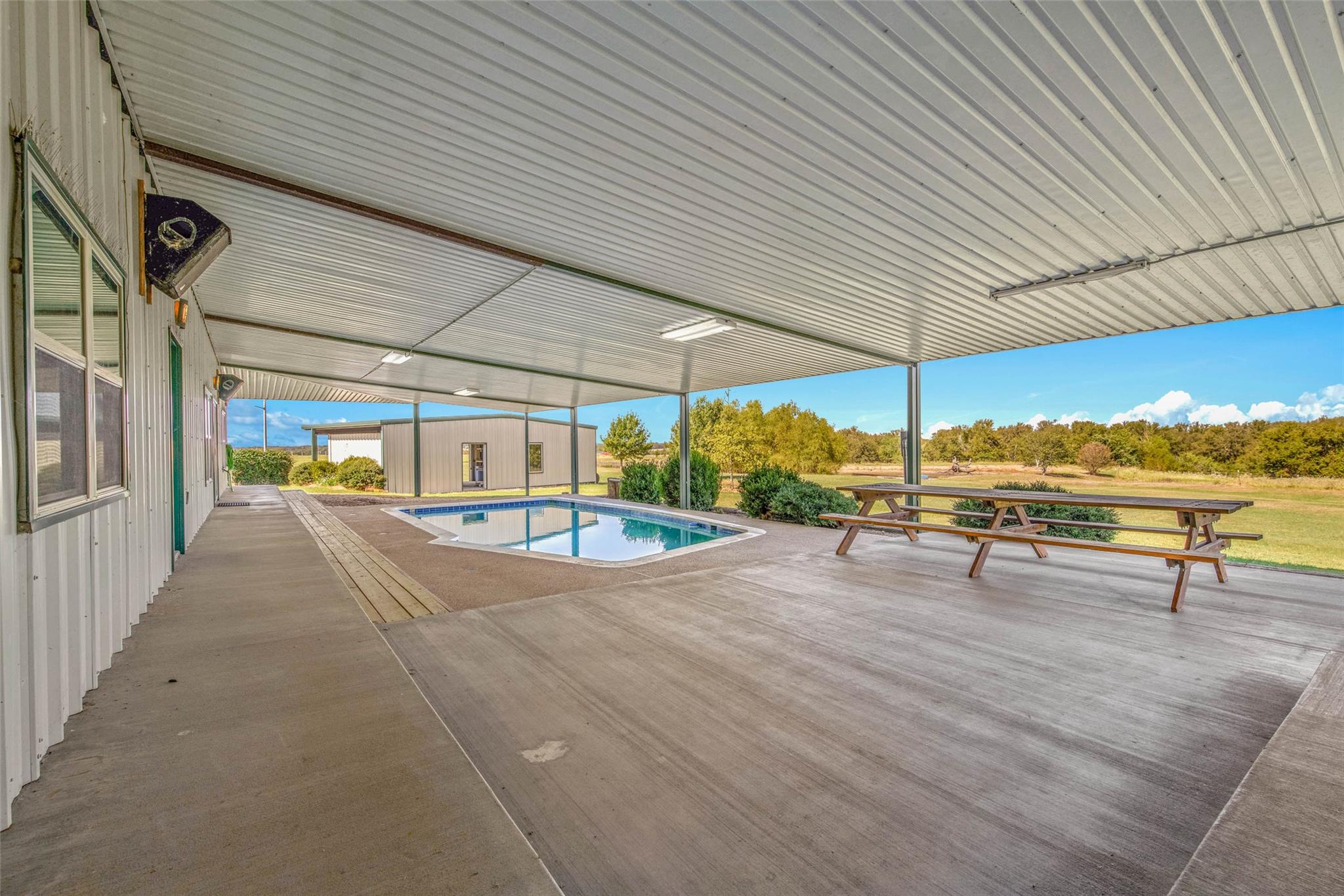 2579 County Road 140, Cameron, TX 76520