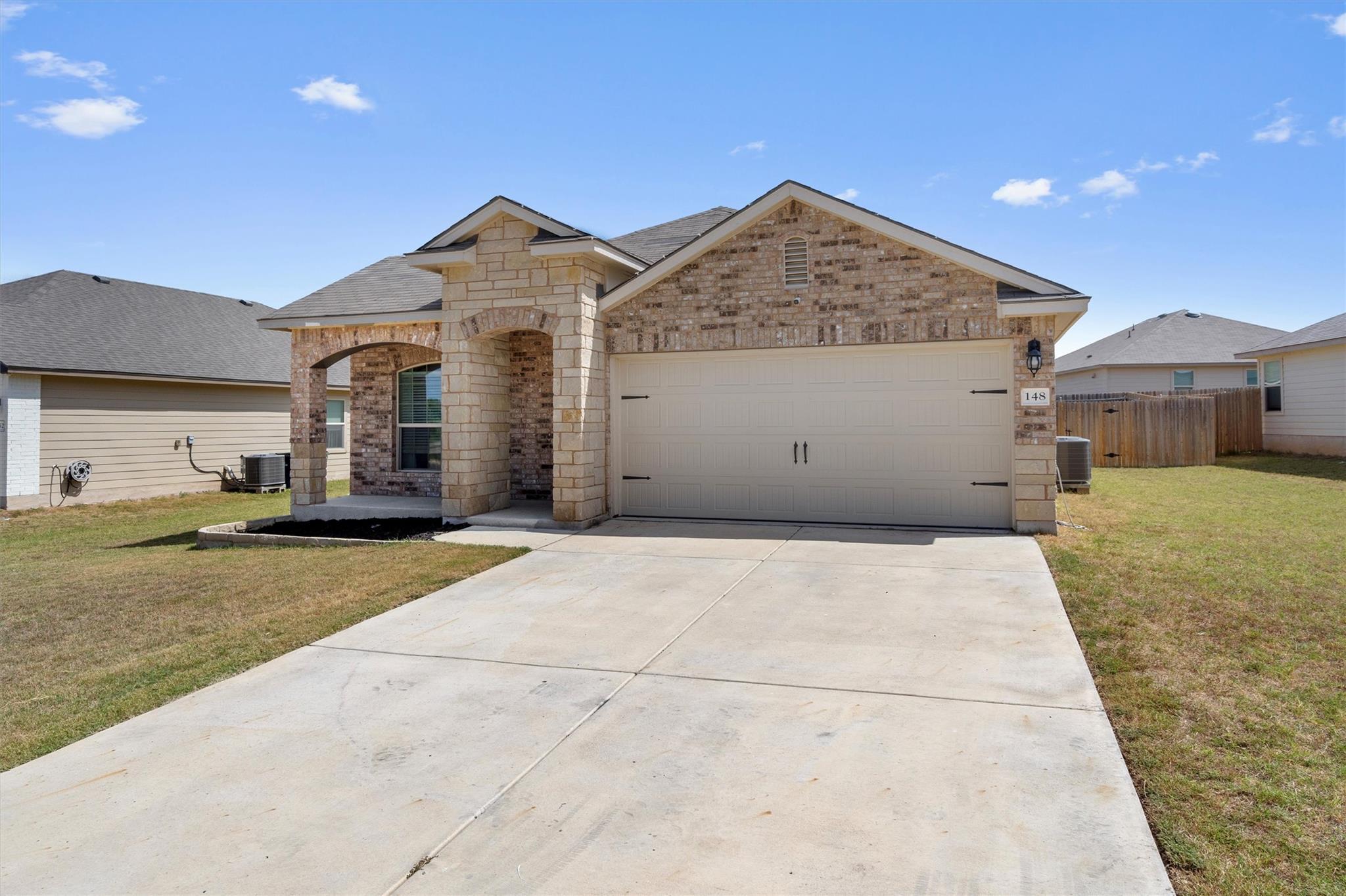 148 Rearden Blvd, Jarrell, TX 76537