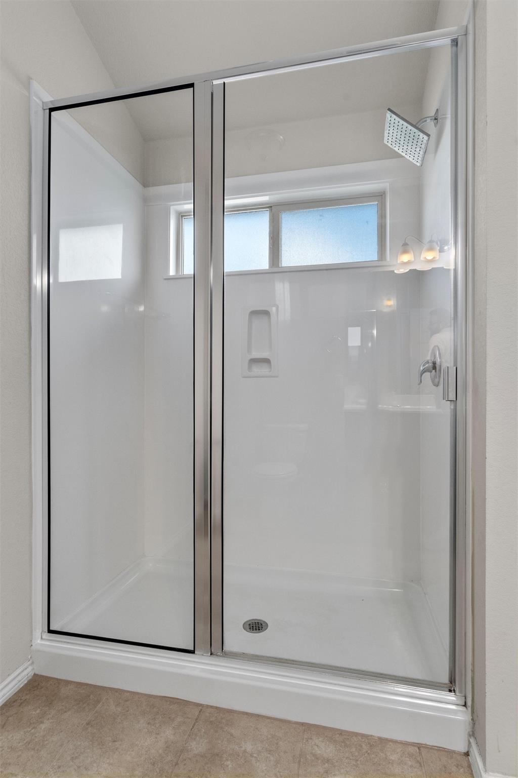 148 Rearden Blvd, Jarrell, TX 76537