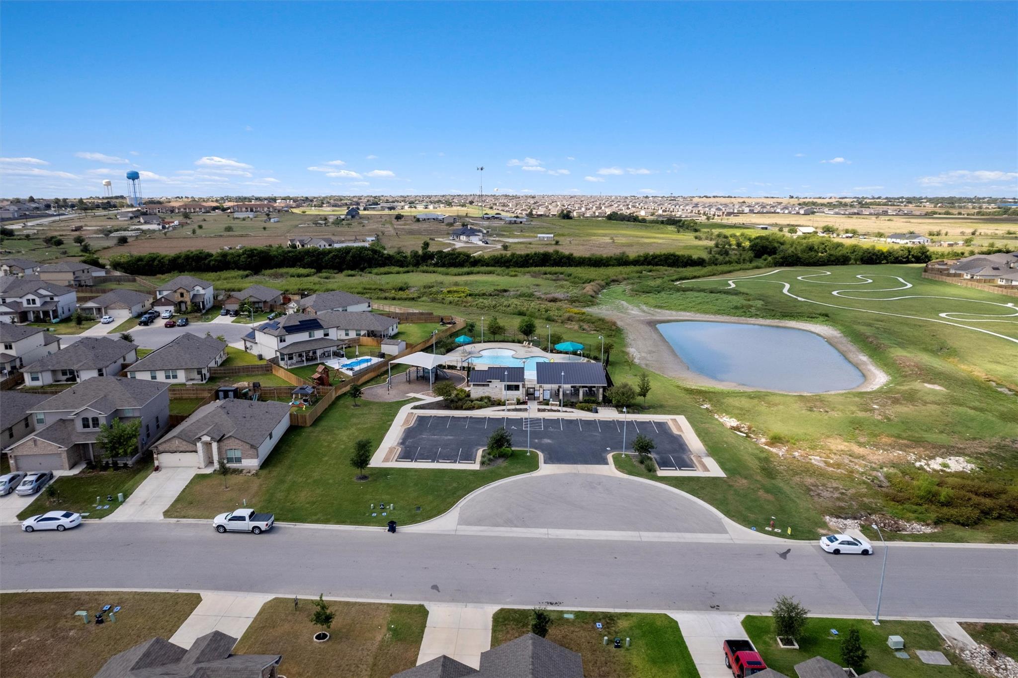 148 Rearden Blvd, Jarrell, TX 76537