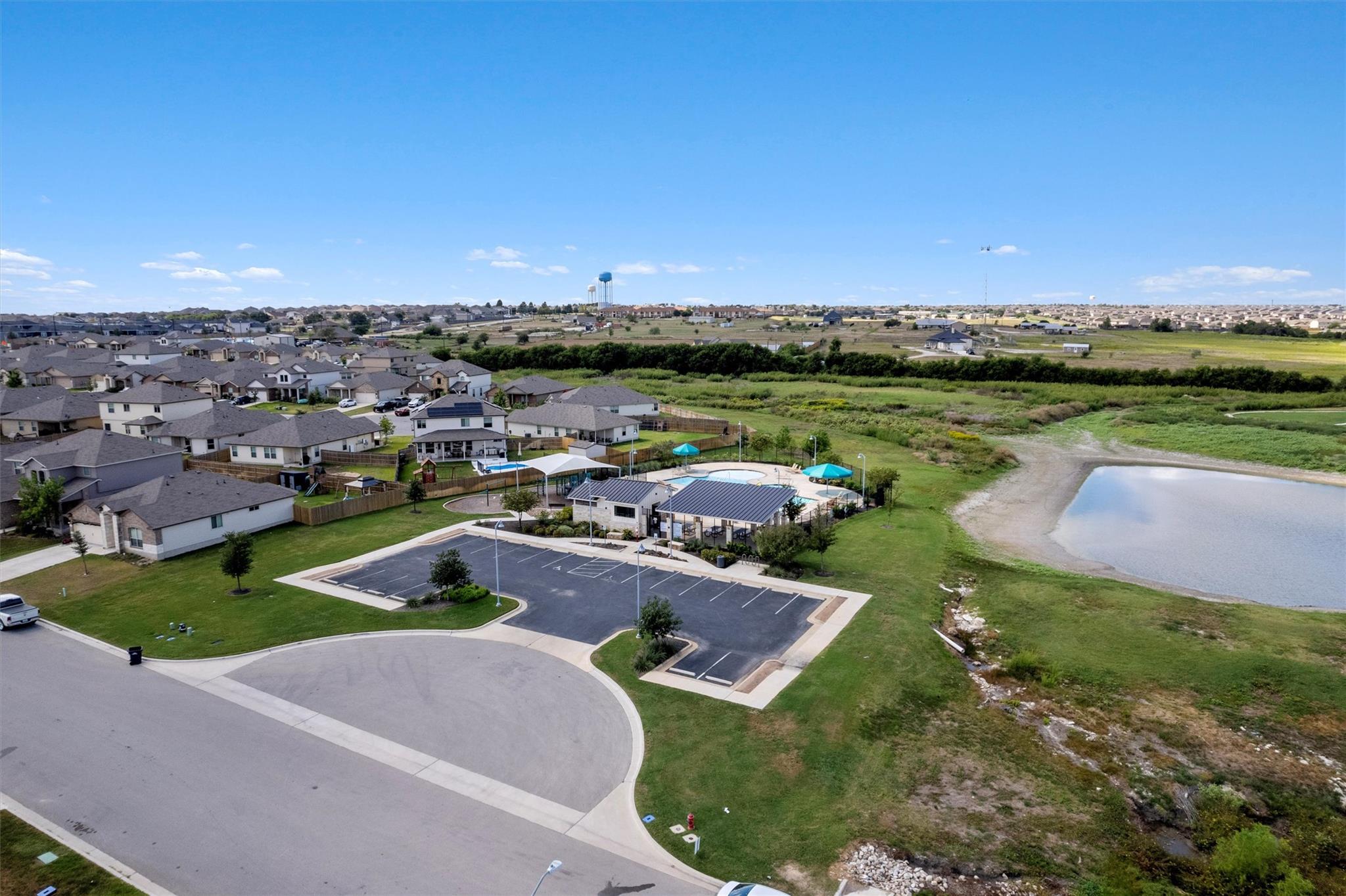 148 Rearden Blvd, Jarrell, TX 76537